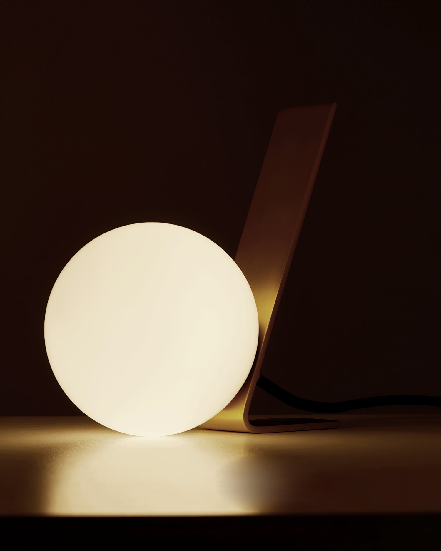 Daphne Table Lamp - Lumpaz