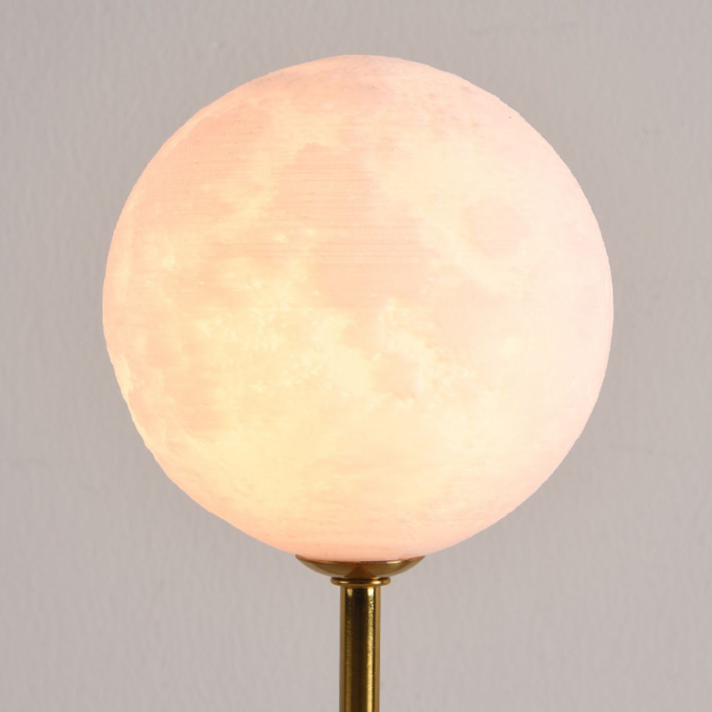 Creative Moon Table Lamp - Lumpaz