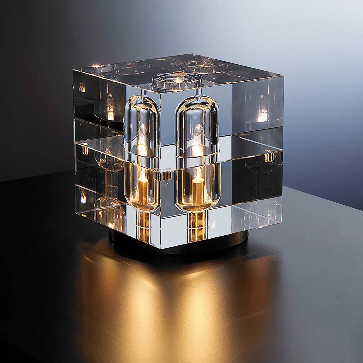Glacon Table Lamp - Lumpaz