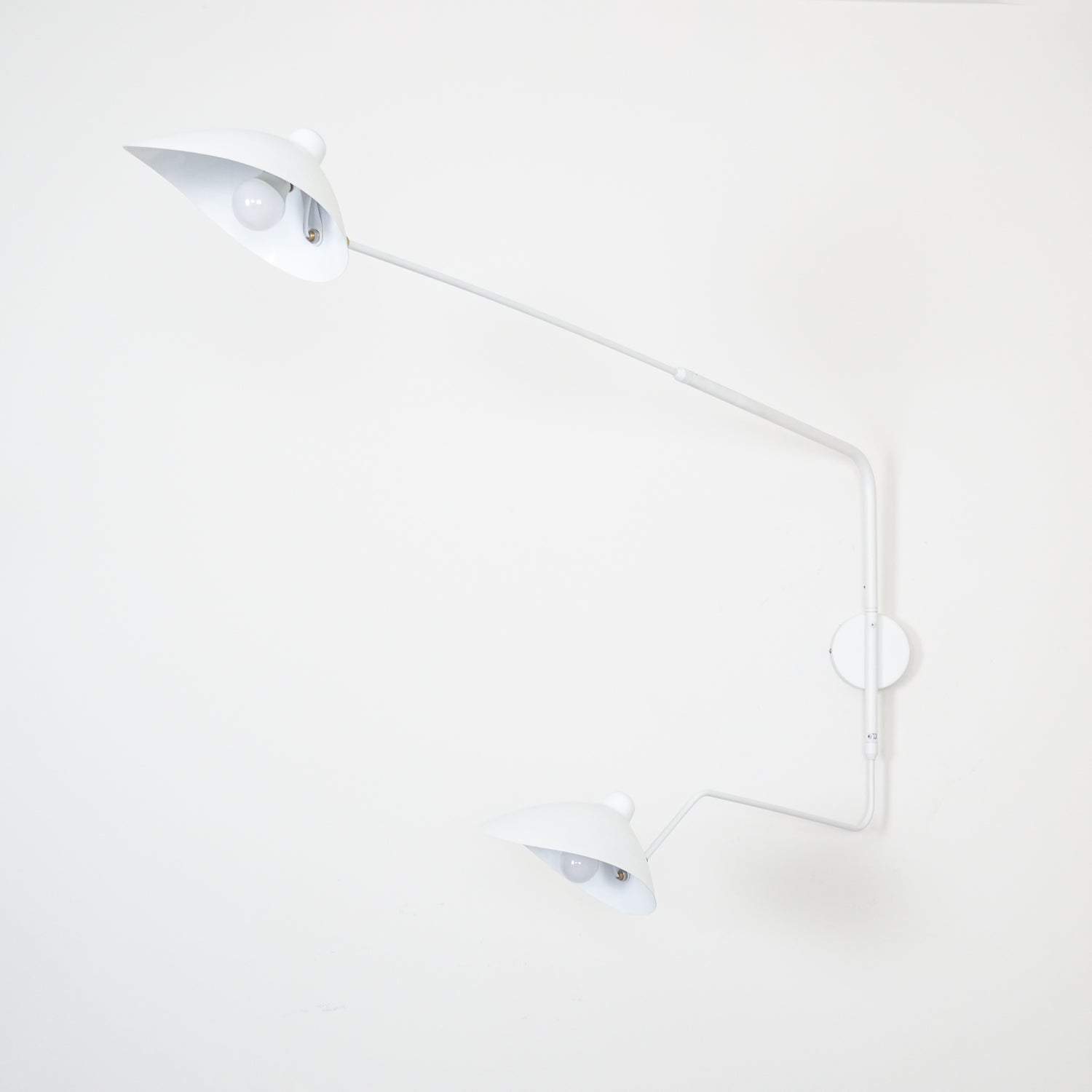 Serge Mouille Wall Lamp - Lumpaz