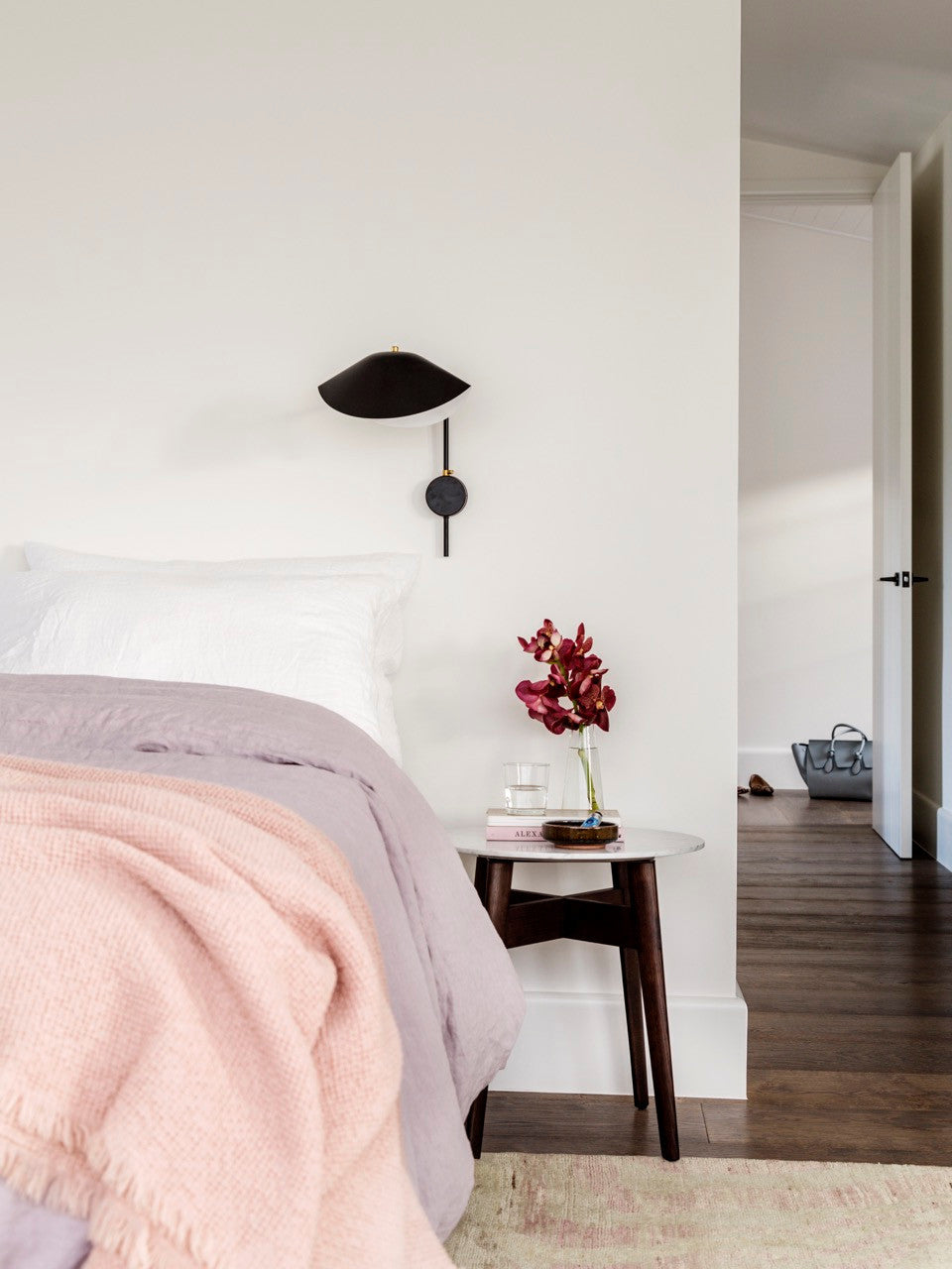 Serge Mouille Wall Lamp - Lumpaz