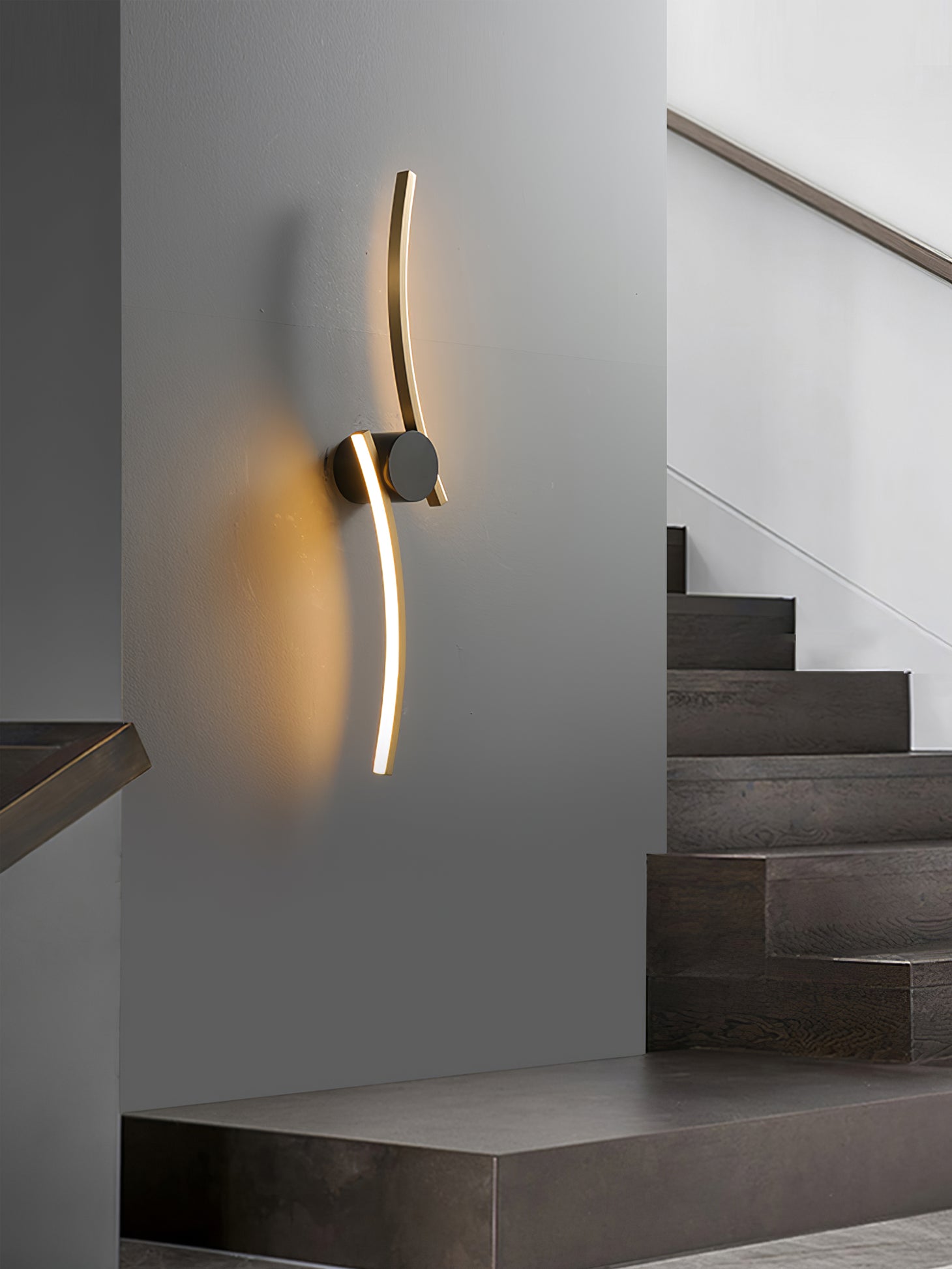 Curved Wall Lamp - Lumpaz