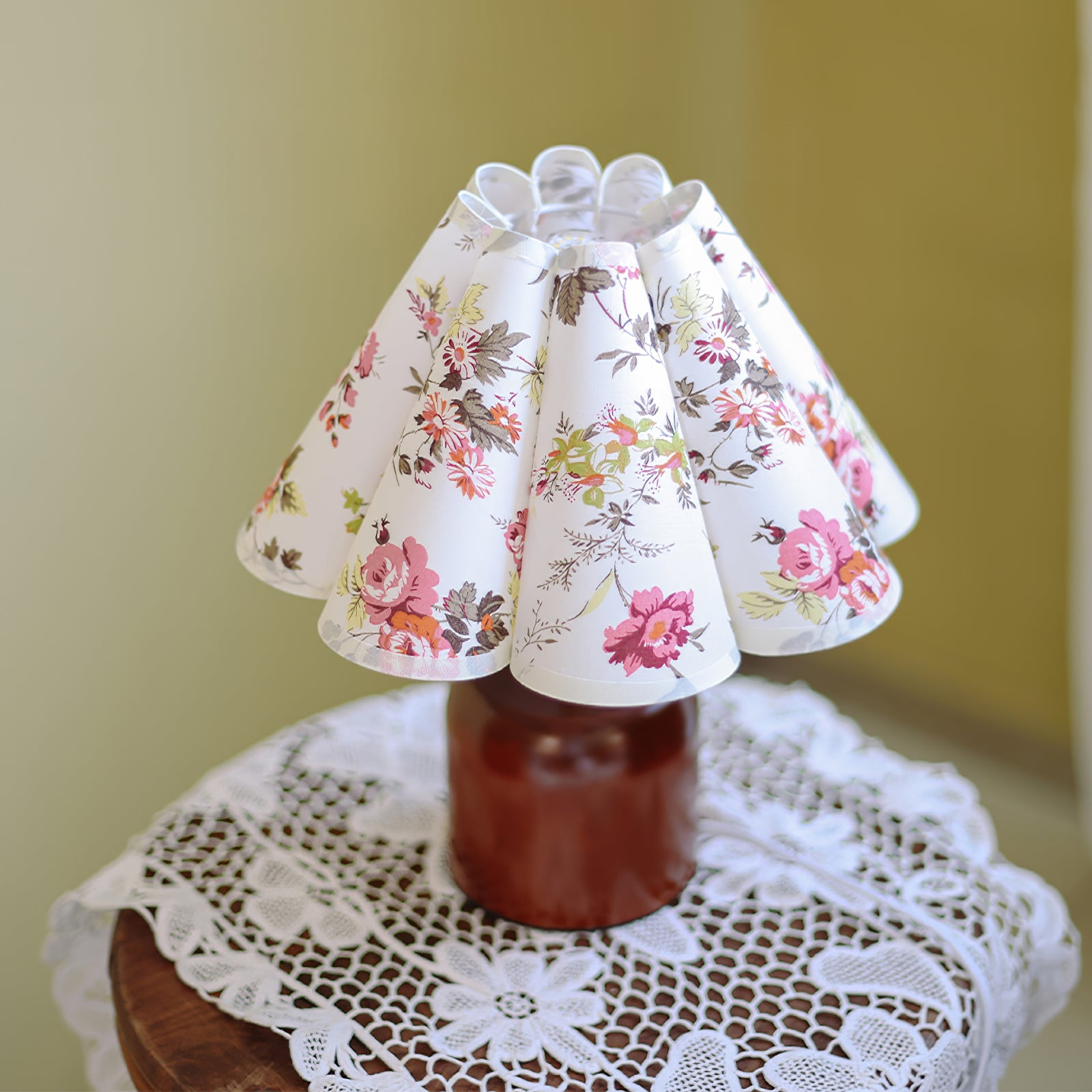 Rosa Vintage Table Lamp - Lumpaz