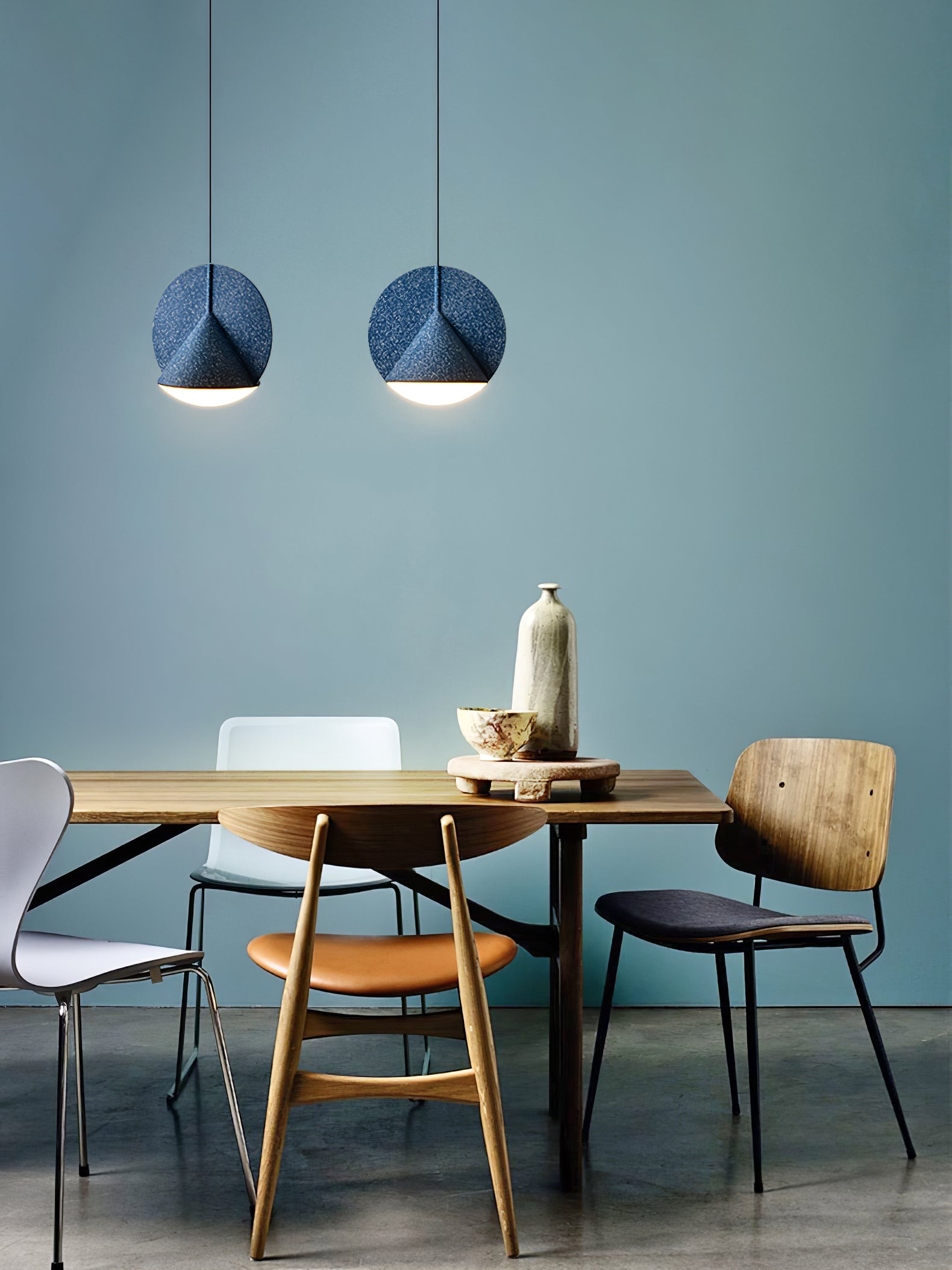 Ossa Resin Pendant Lamp - Lumpaz