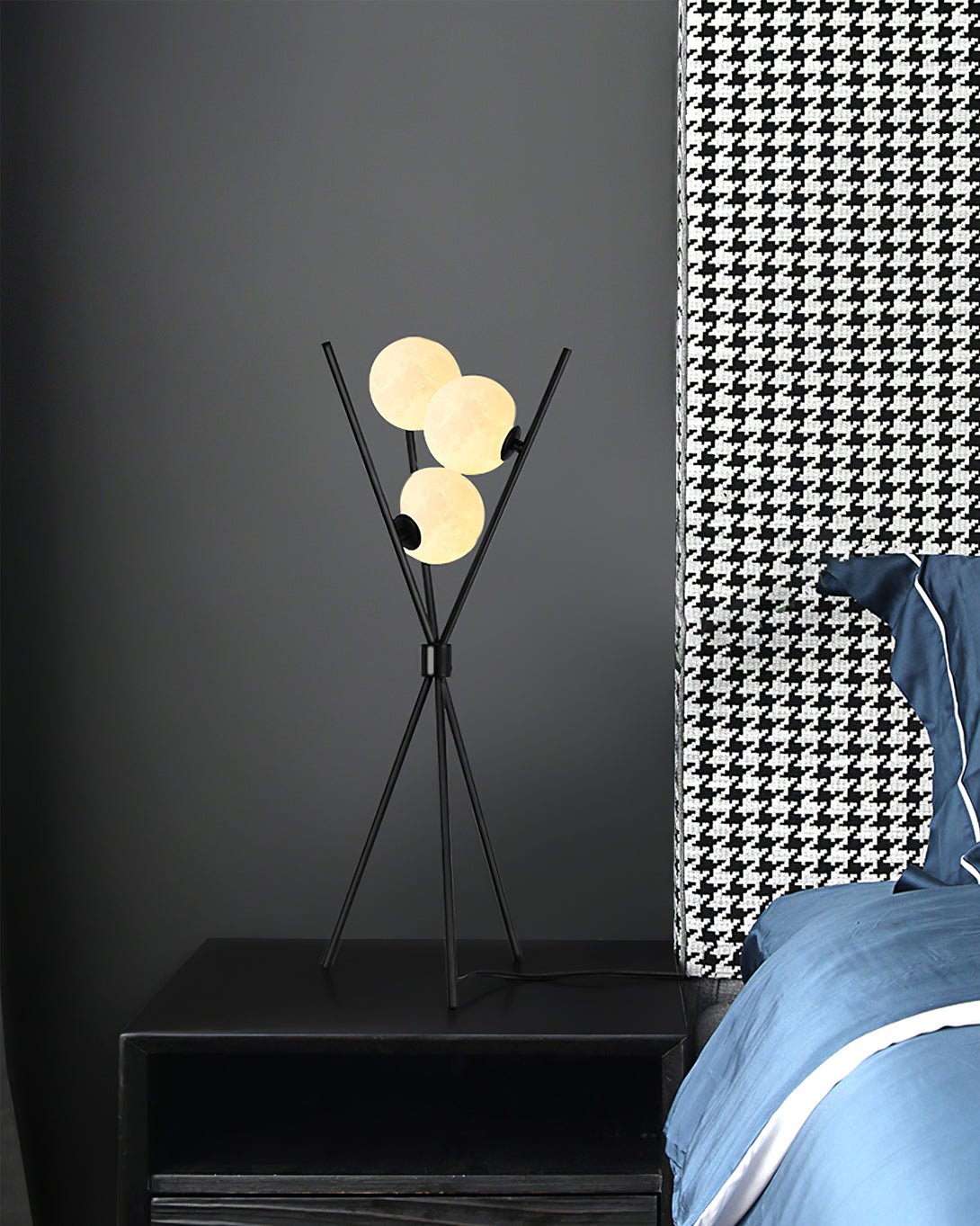 Moon Table Lamp - Lumpaz