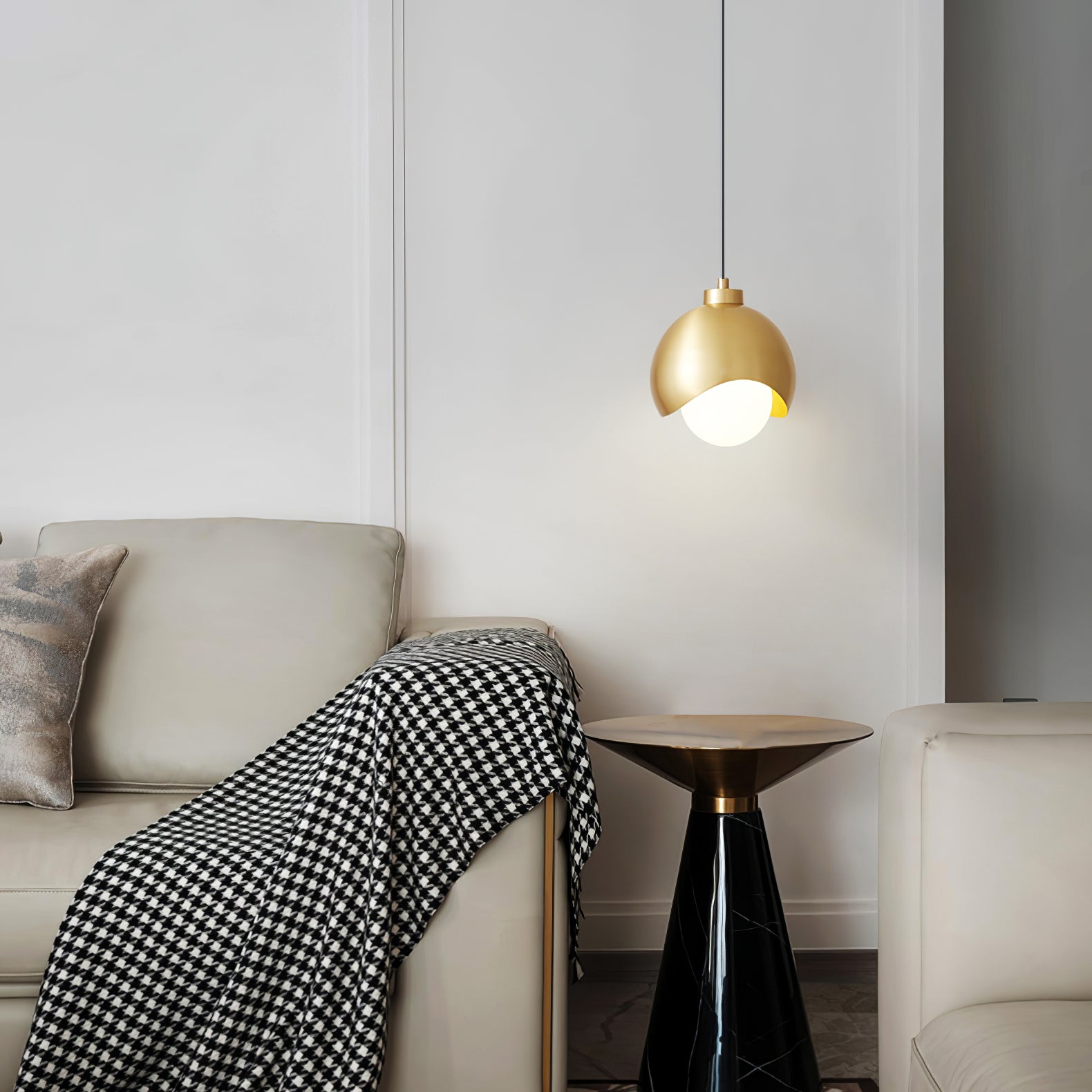 Helmet Pendant Lamp - Lumpaz