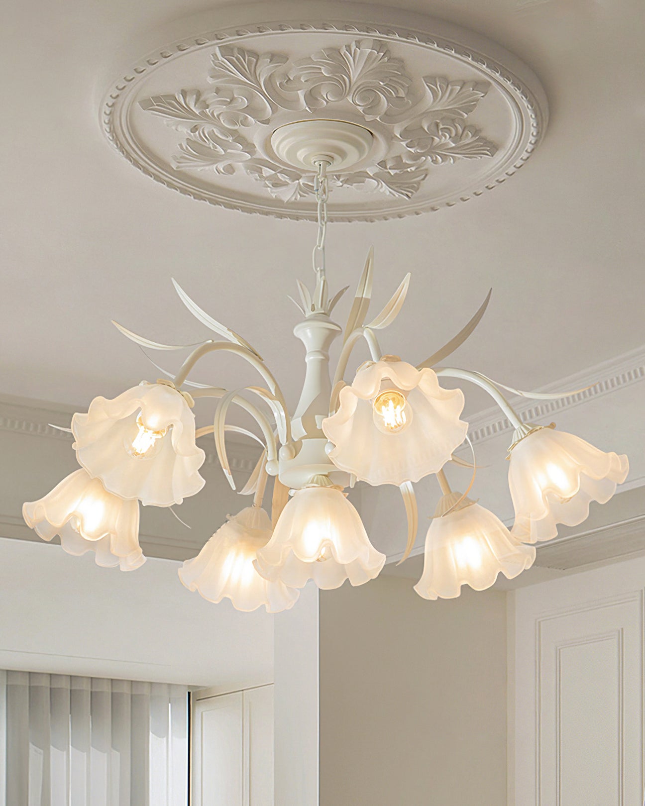 Murano Cream Chandelier - Lumpaz