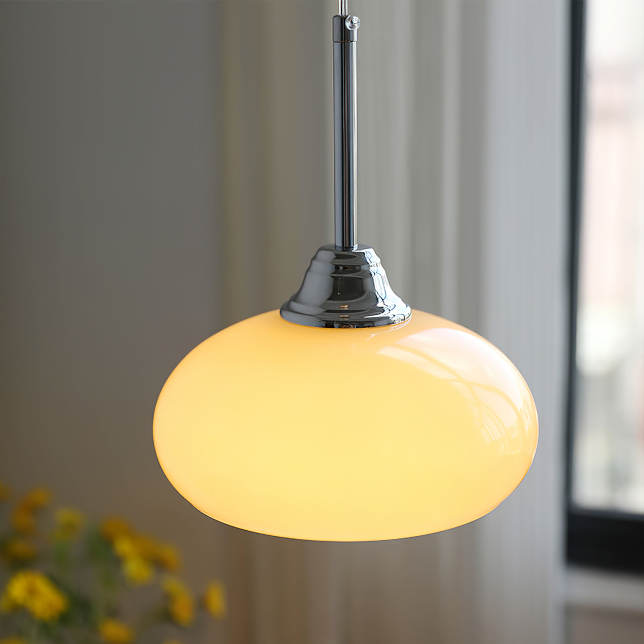Cream Bell Pendant Lamp - Lumpaz