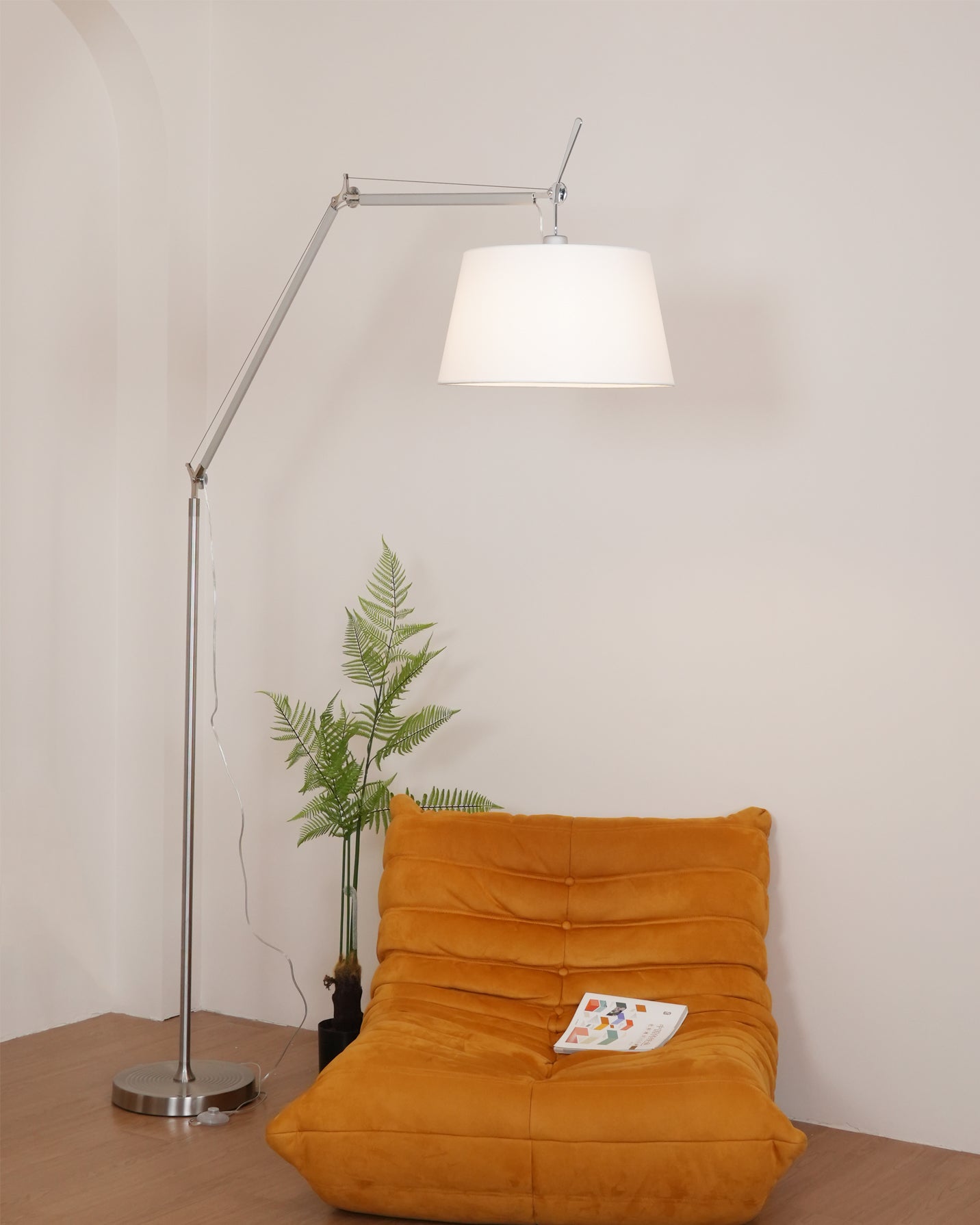 Modern Classic Floor Lamp - Lumpaz
