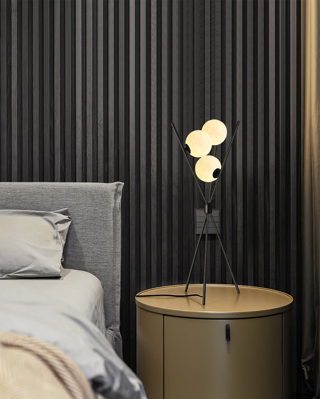 Moon Table Lamp - Lumpaz