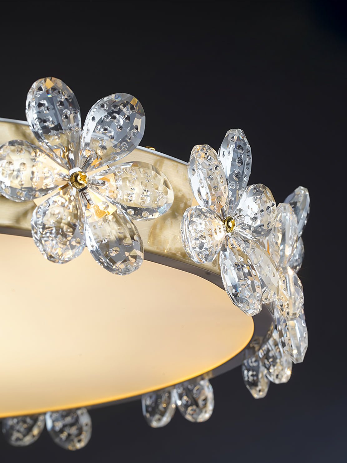 Petal Crystal Ceiling Lamp - Lumpaz