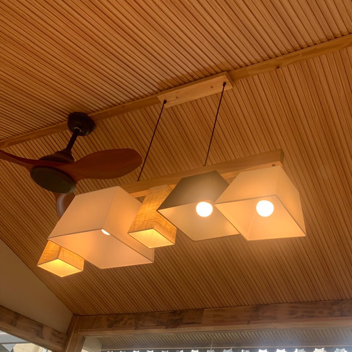 Lindby Wooden Chandelier - Lumpaz