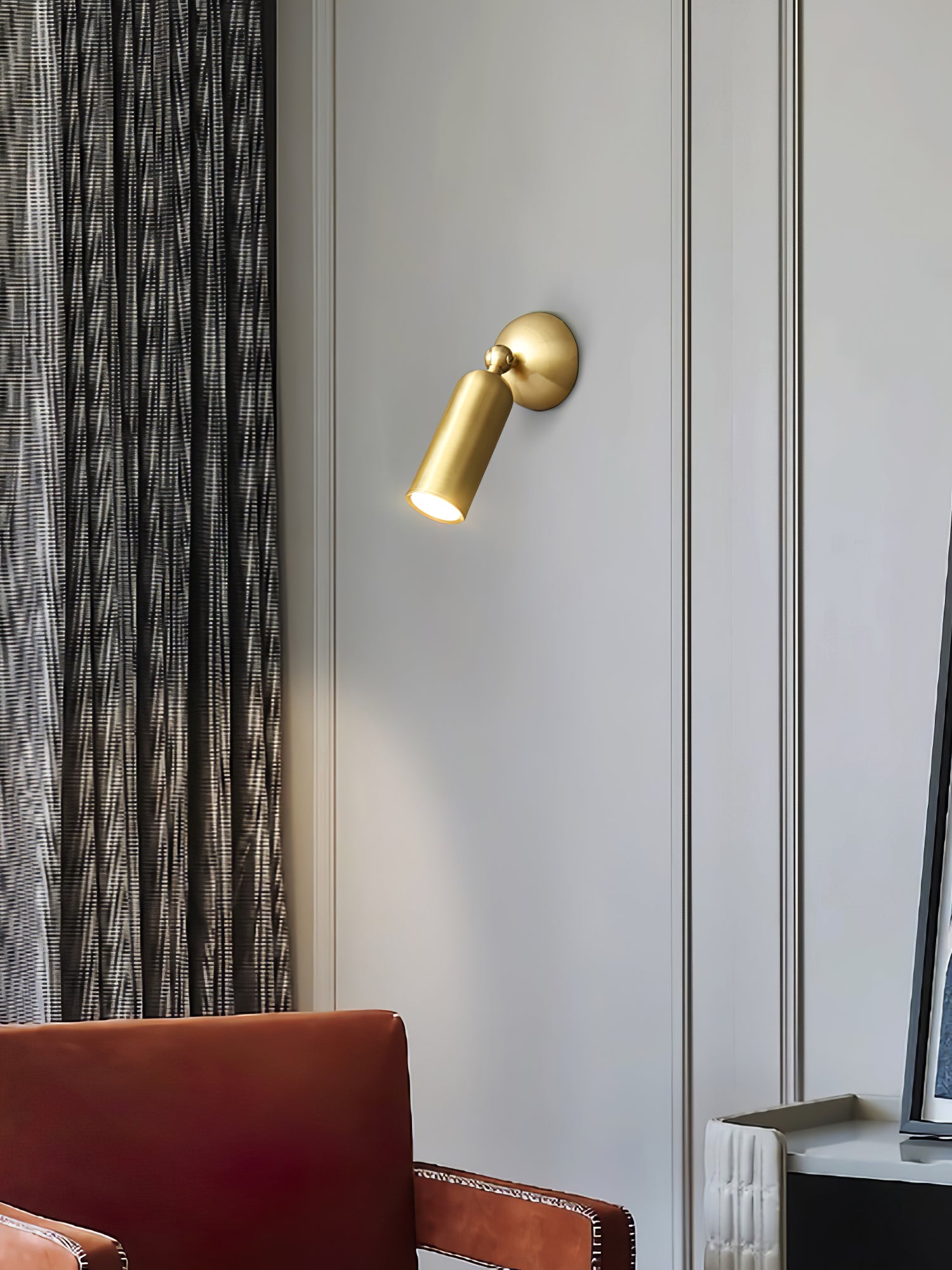 Madame Dome Wall Lamp - Lumpaz