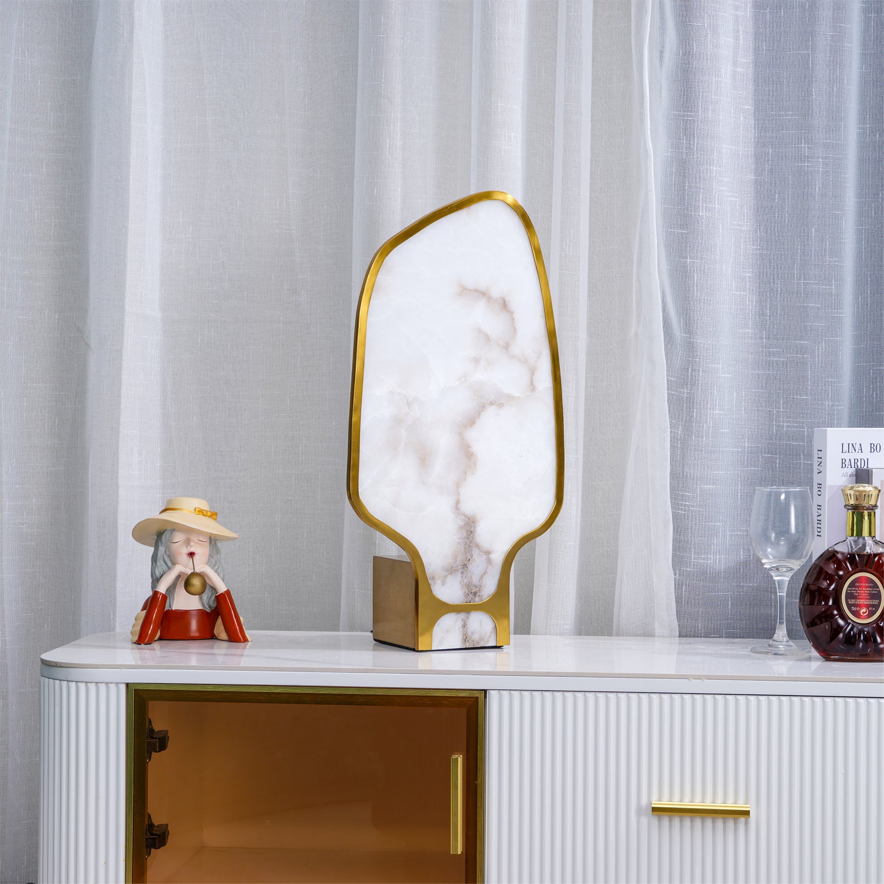 Andrea Alabaster Table Lamp - Lumpaz