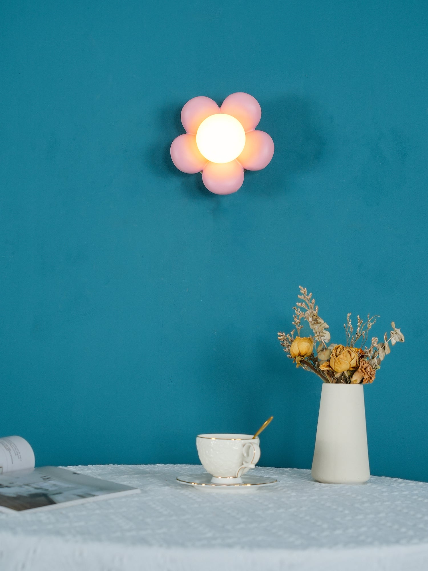 Bloom Flower Wall Lamp - Lumpaz