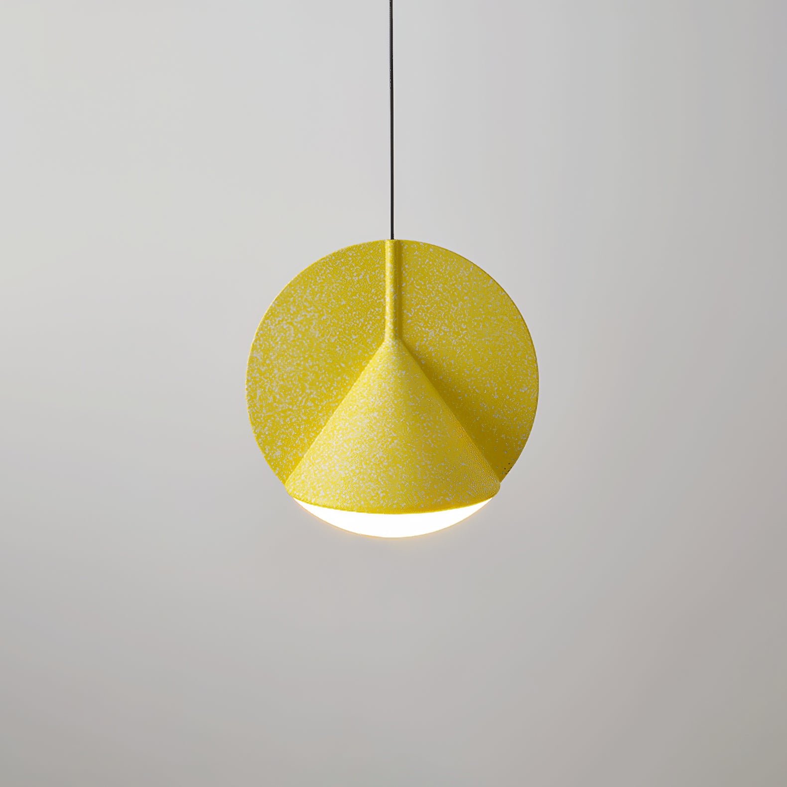 Ossa Resin Pendant Lamp - Lumpaz