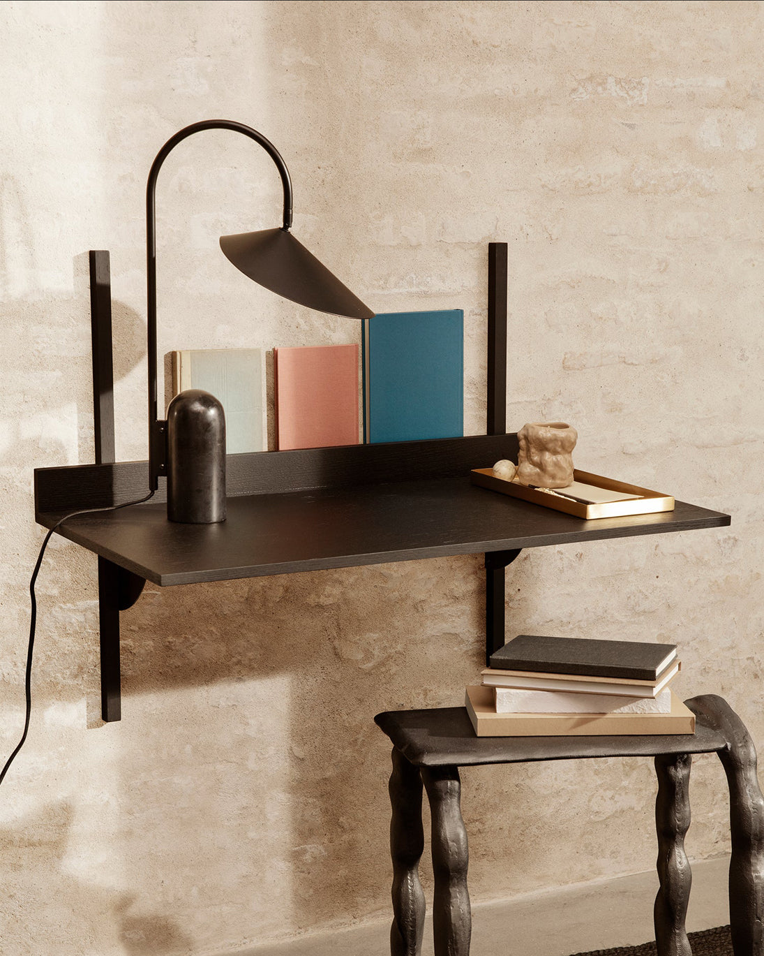 Arum Table Lamp - Lumpaz