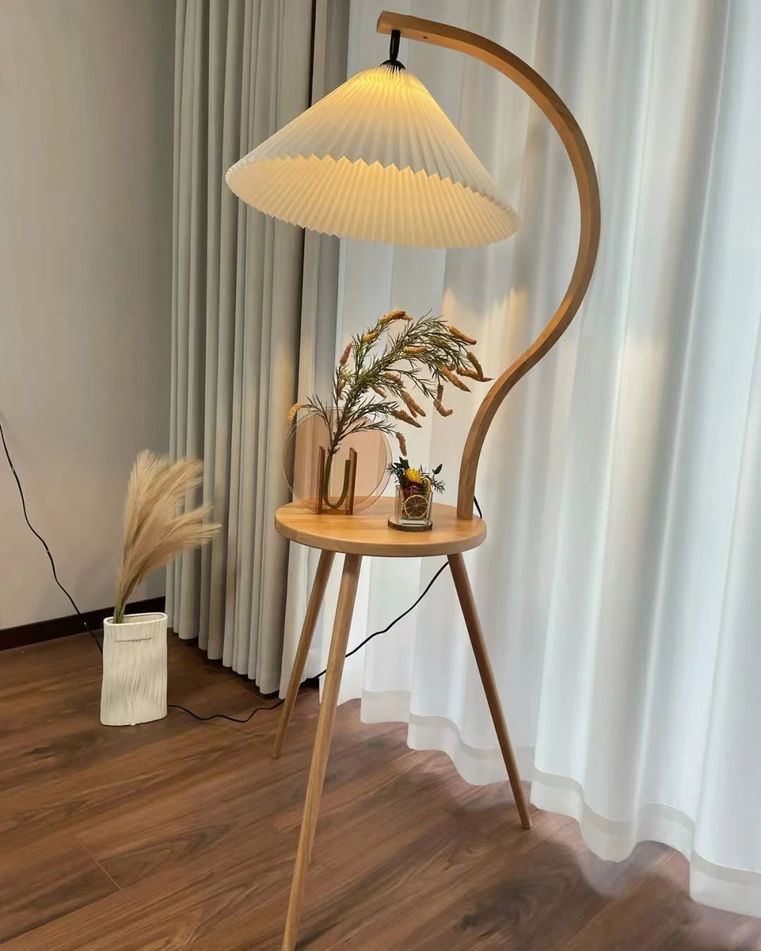 Caprani Tray Floor Lamp - Lumpaz