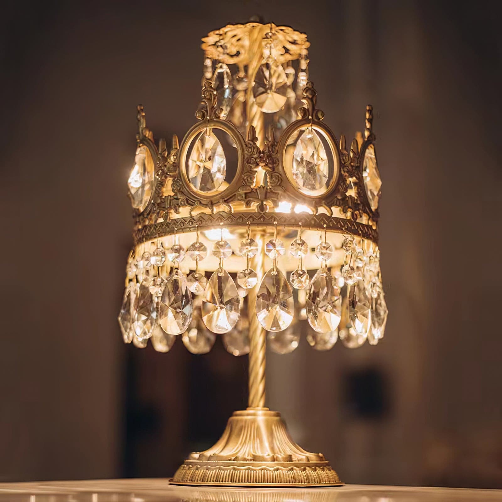 Vintage Crystal Table Lamp - Lumpaz