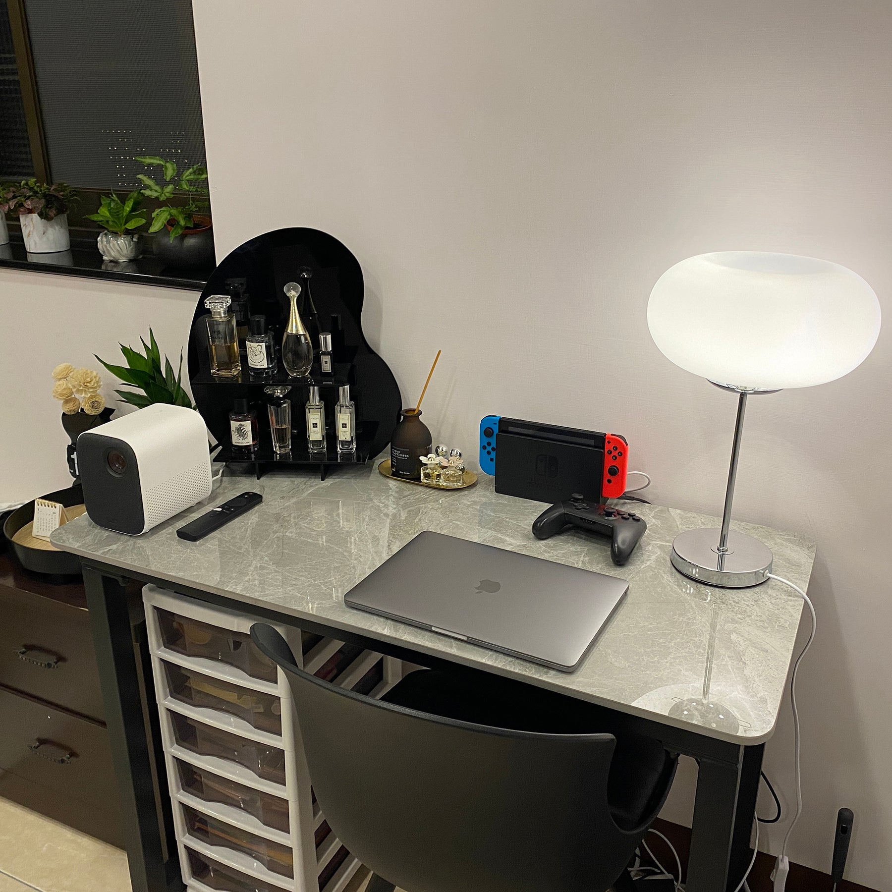 Lumi Table Lamp - Lumpaz