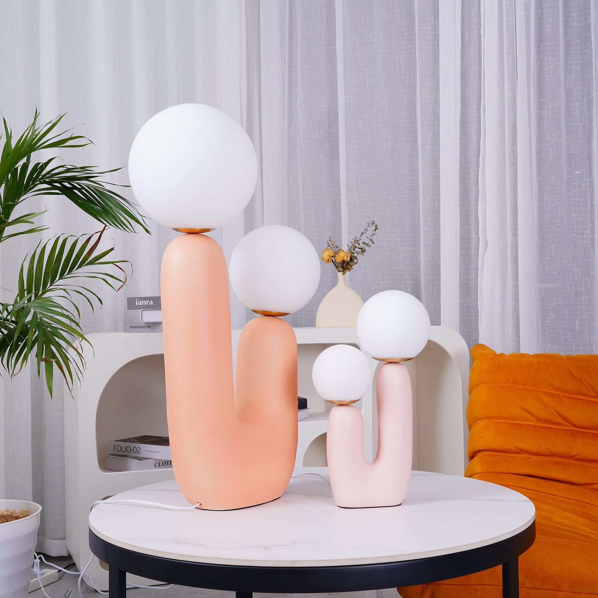 Oo Smooth Table Lamp - Lumpaz
