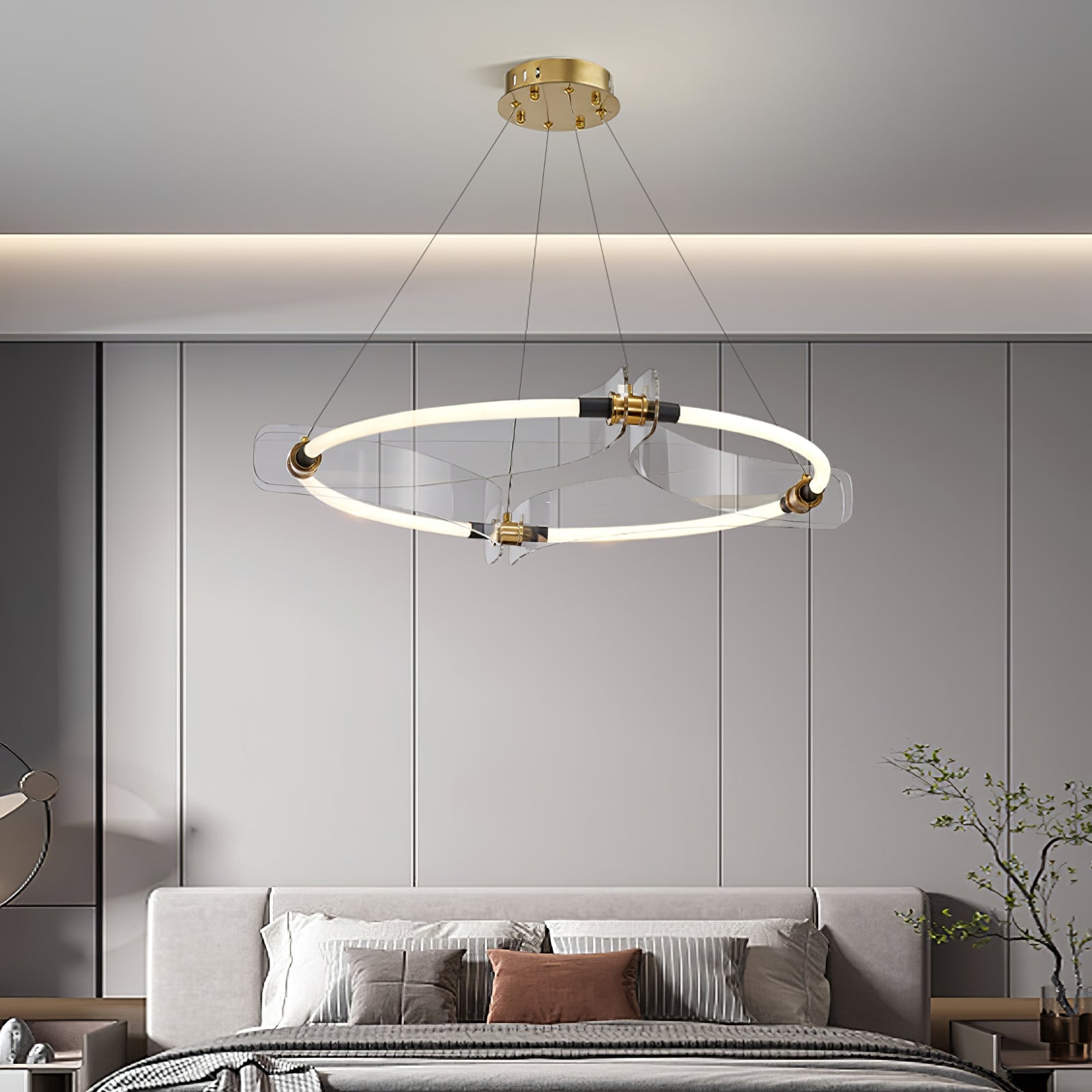 Four Acrylics Round Chandelier - Lumpaz