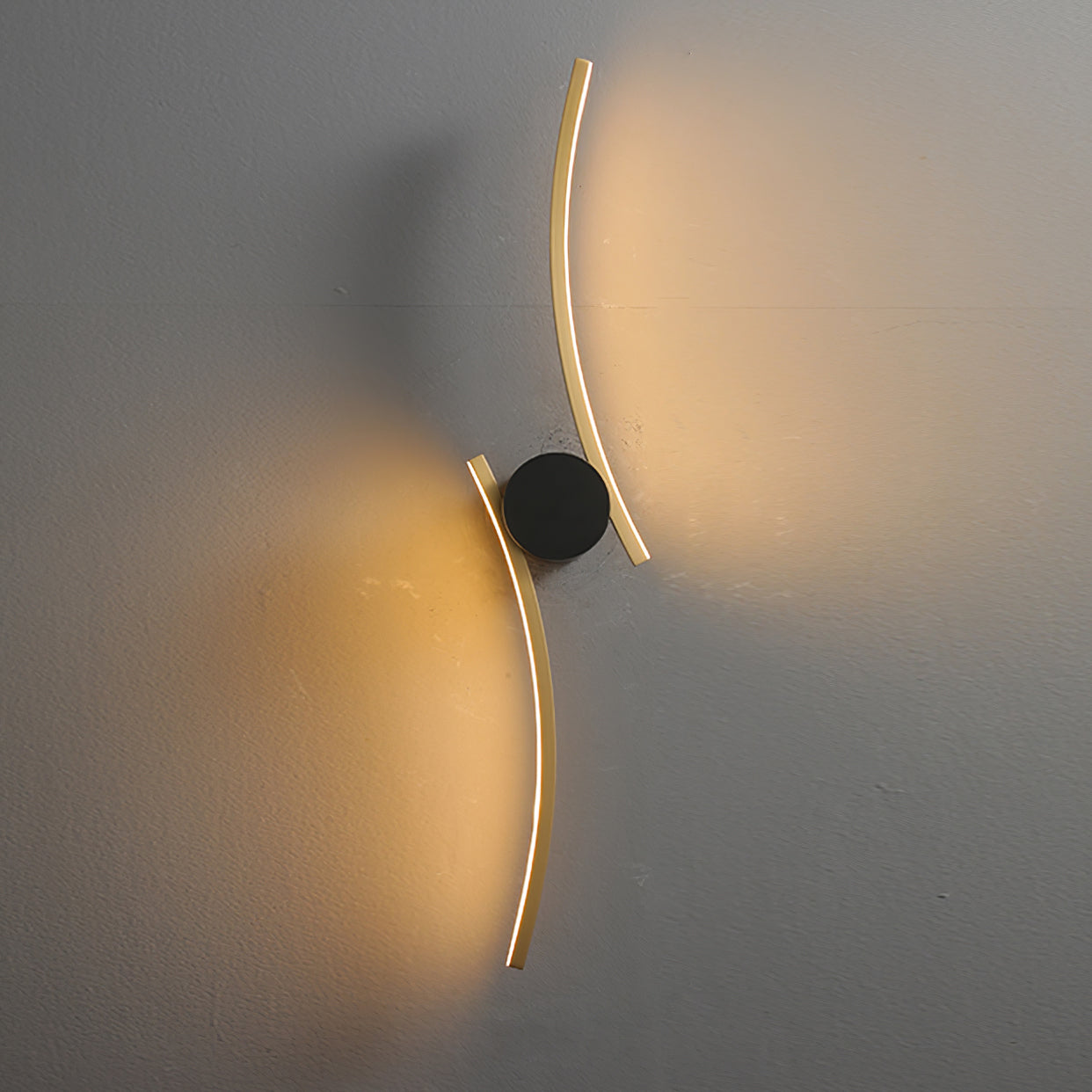 Curved Wall Lamp - Lumpaz