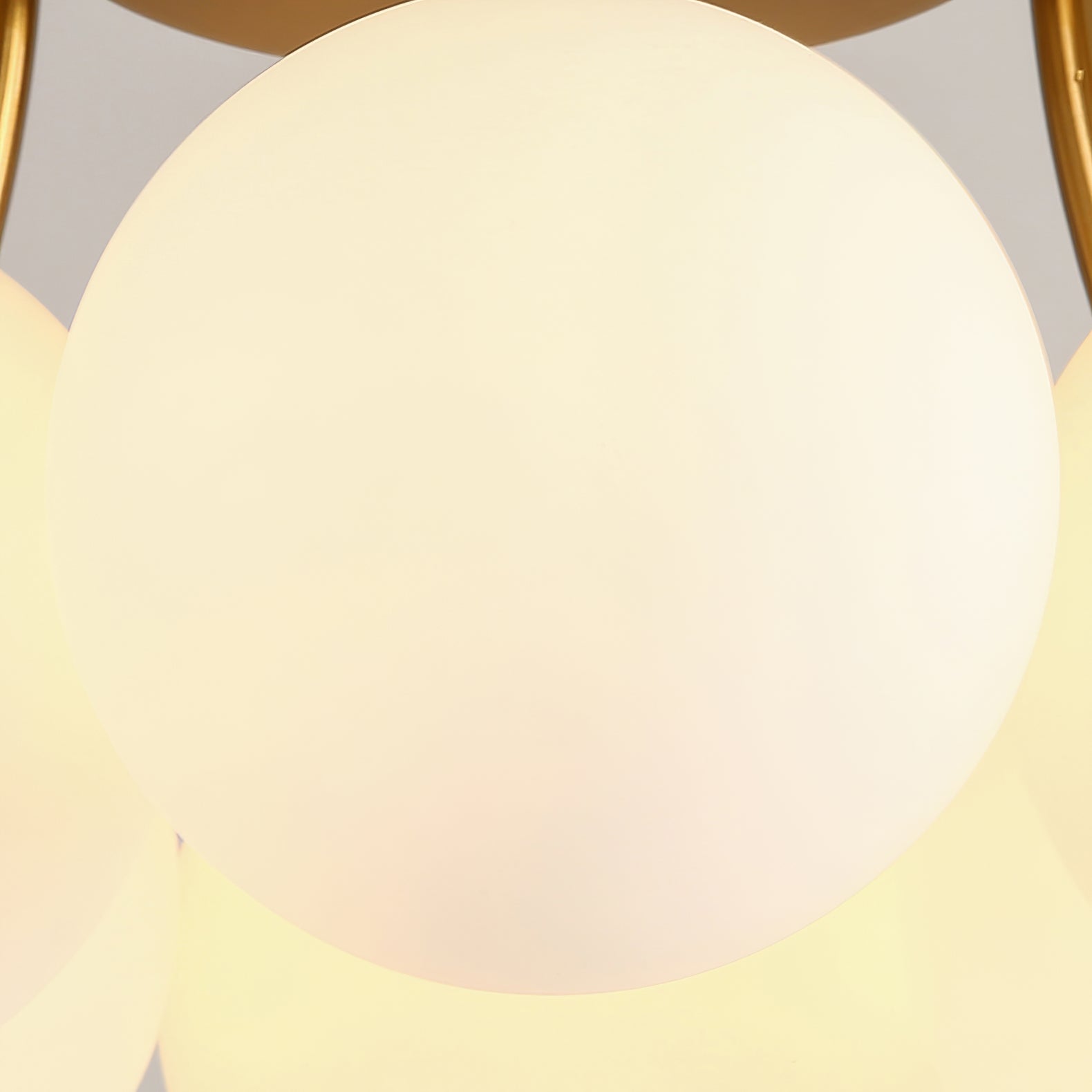 Pearls Chandelier - Lumpaz