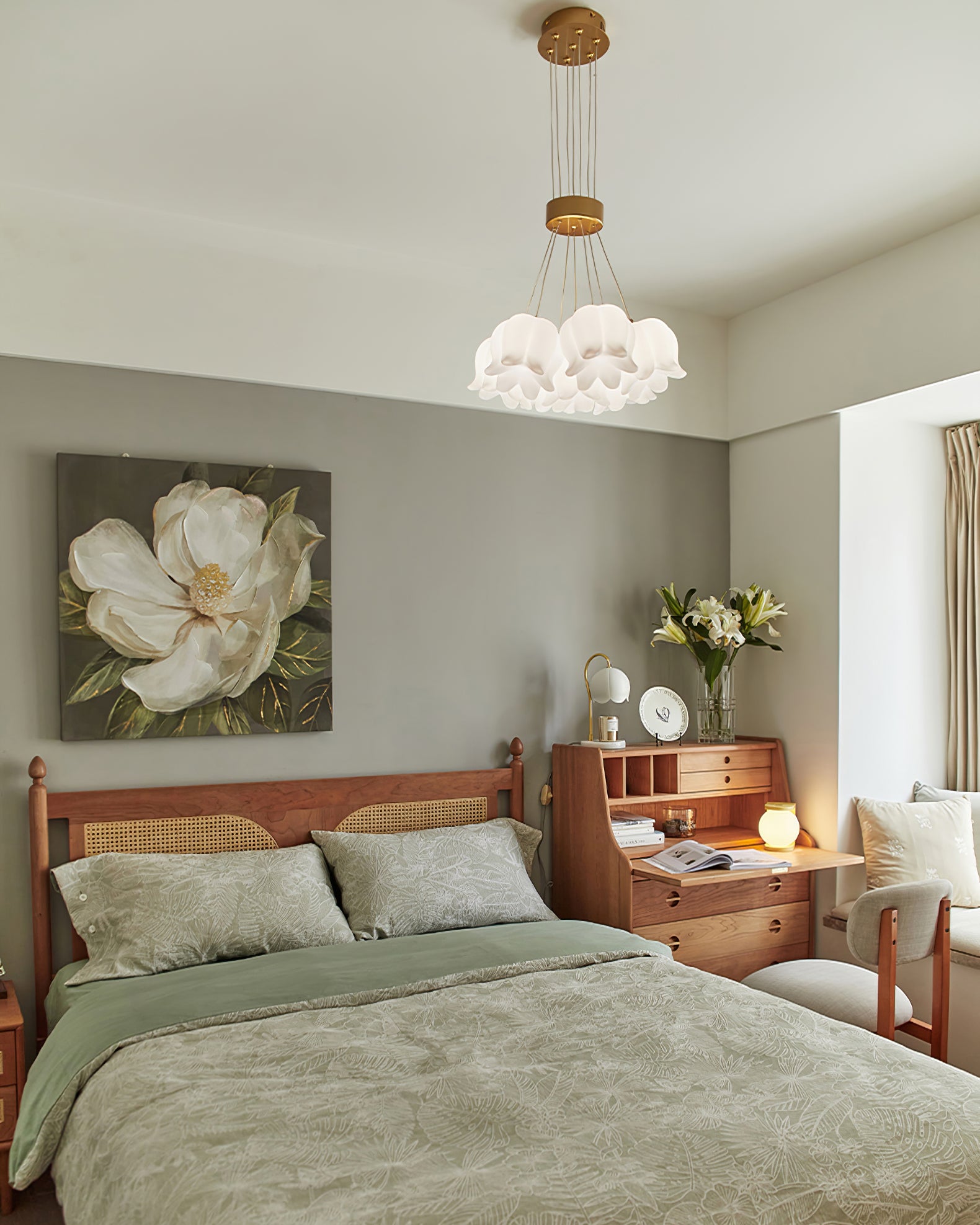 Lily Of The Valley Chandelier - Lumpaz