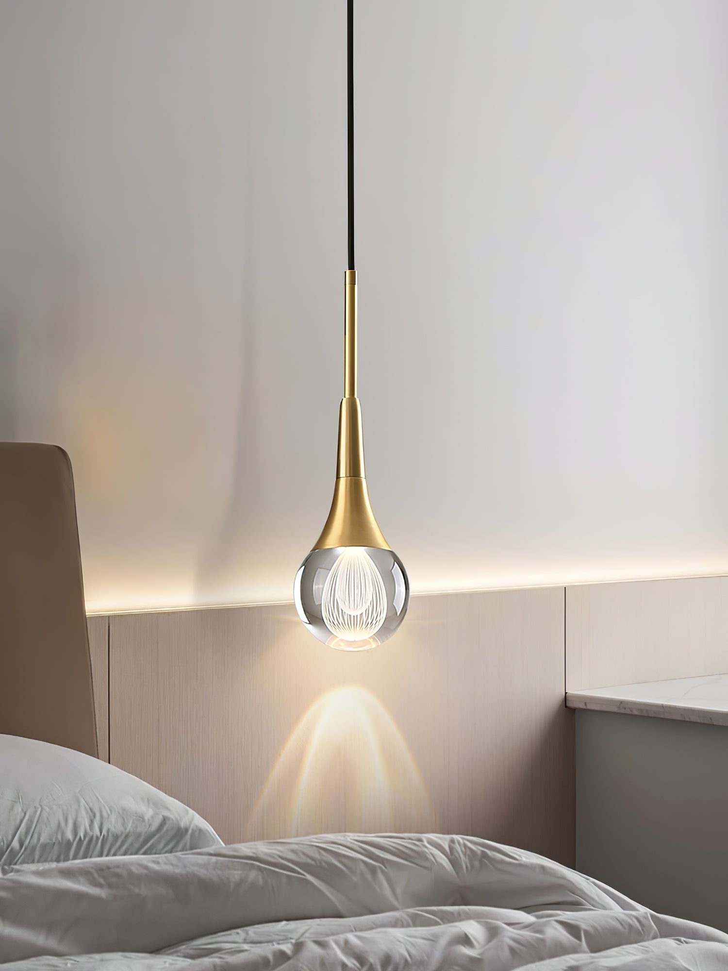 Teardrop Crystal Pendant Light - Lumpaz