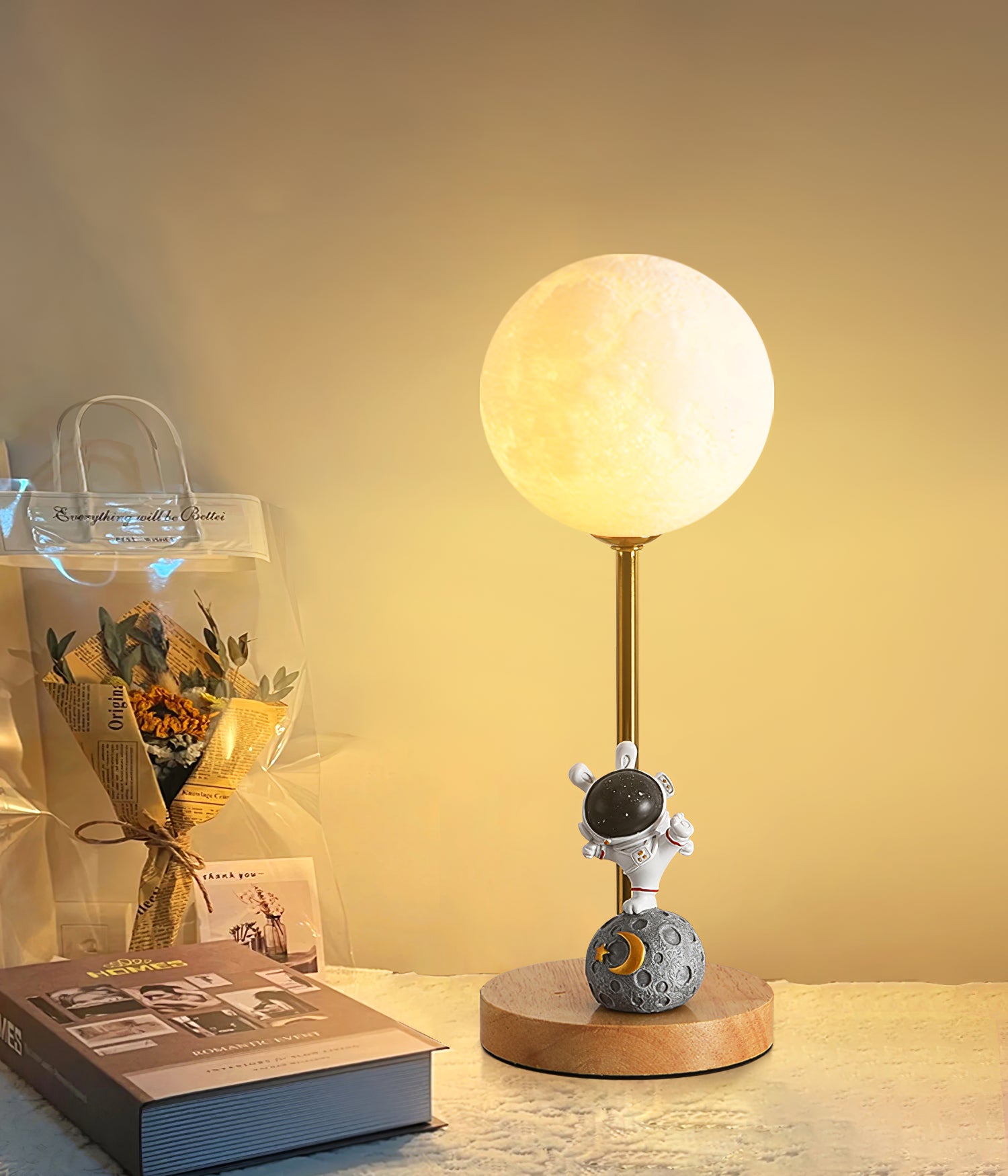 Creative Moon Table Lamp - Lumpaz