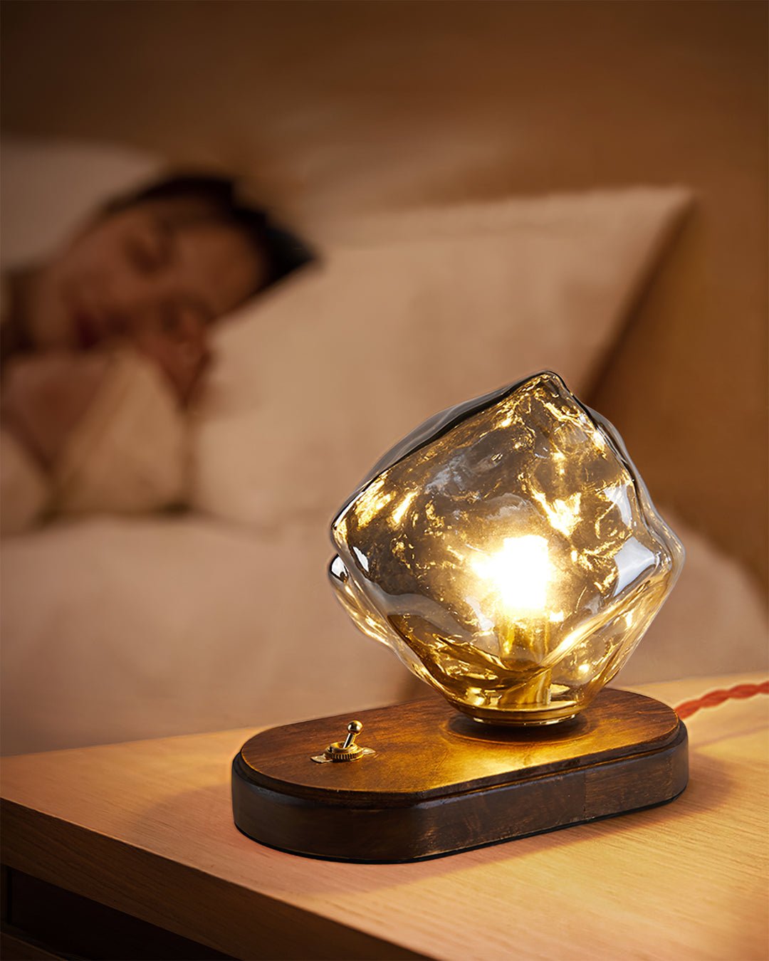 Ice Inspired Table Lamp - Lumpaz