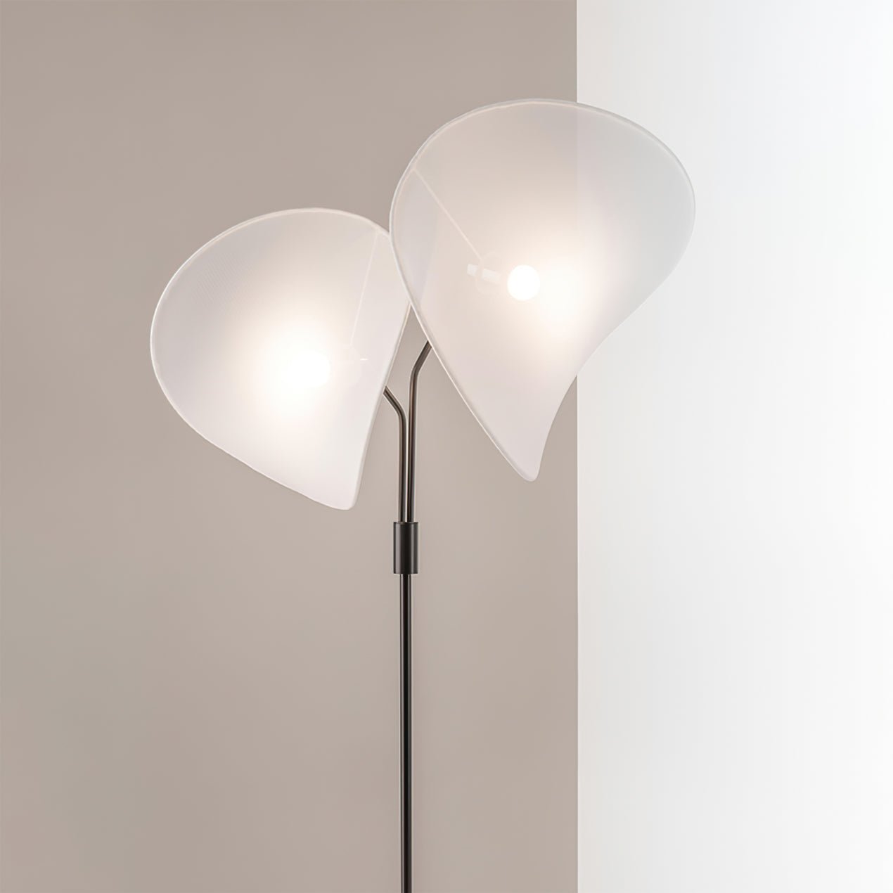 Manta Floor Lamp - Lumpaz