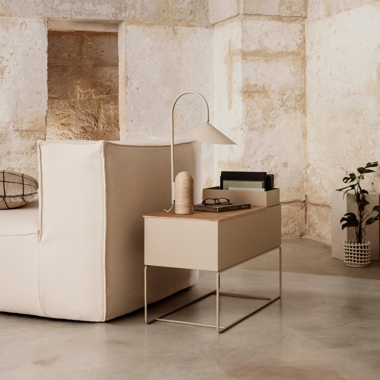 Arum Table Lamp - Lumpaz