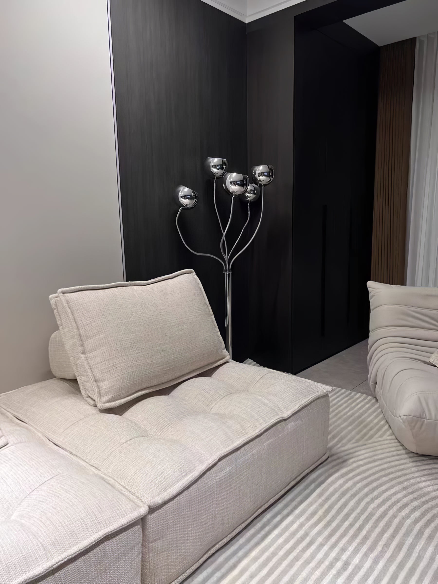 Eyeball Floor Lamp - Lumpaz