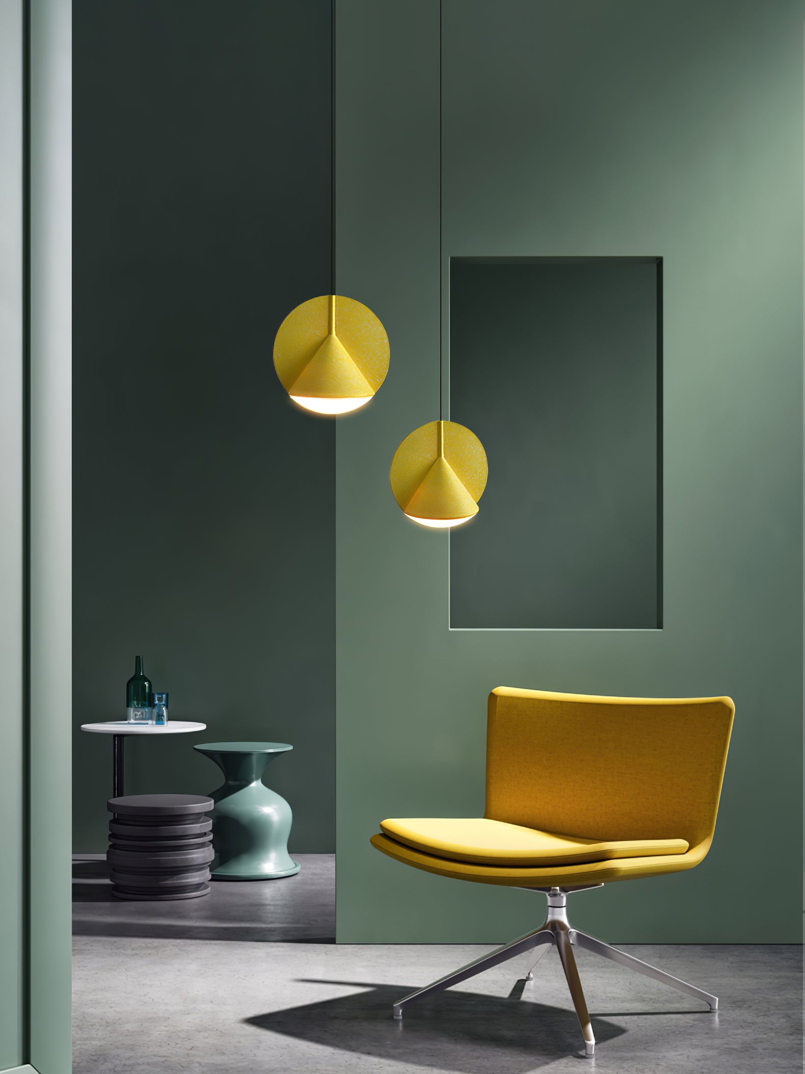 Ossa Resin Pendant Lamp - Lumpaz