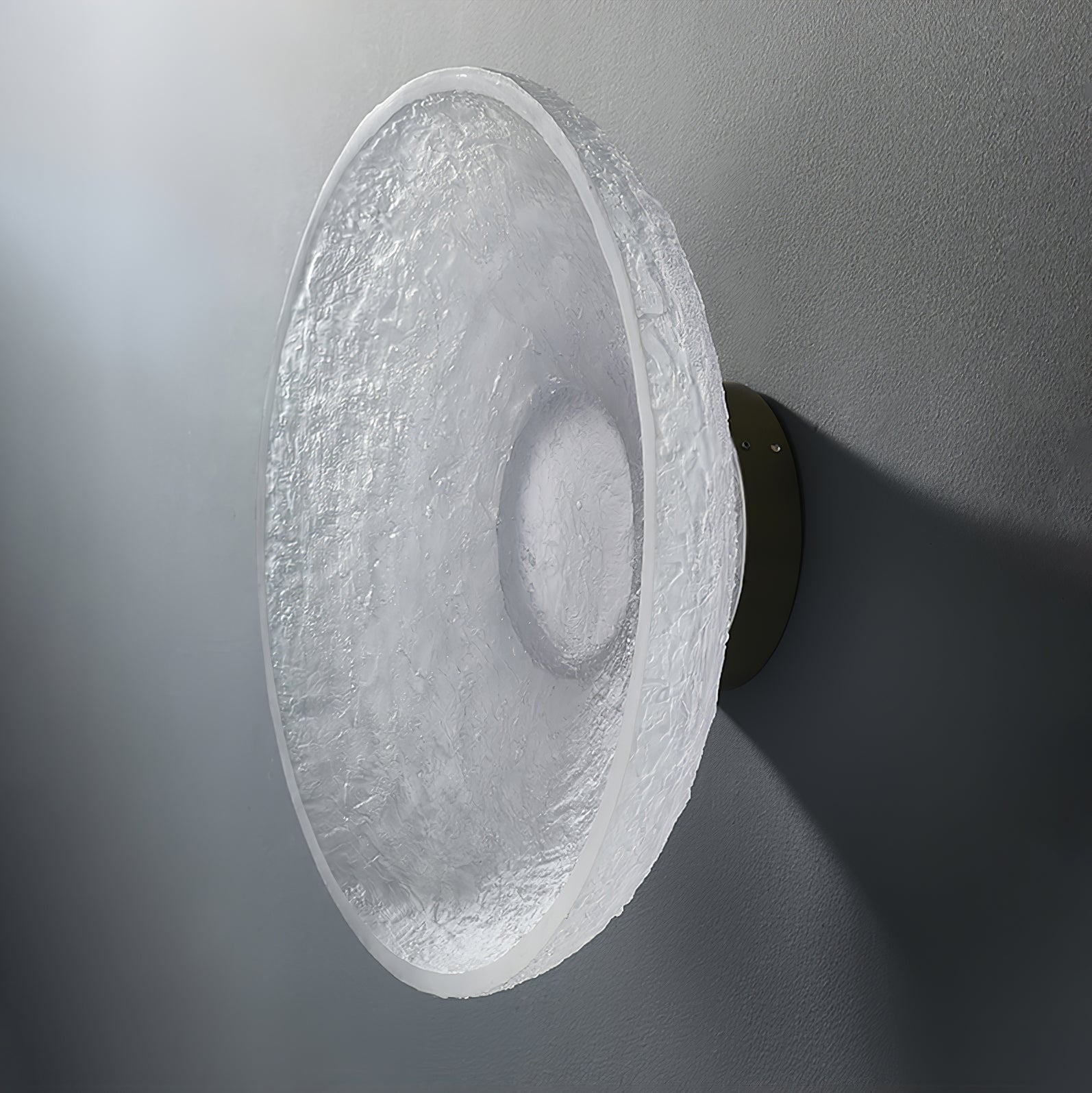 Eclipse Resin Wall Lamp - Lumpaz