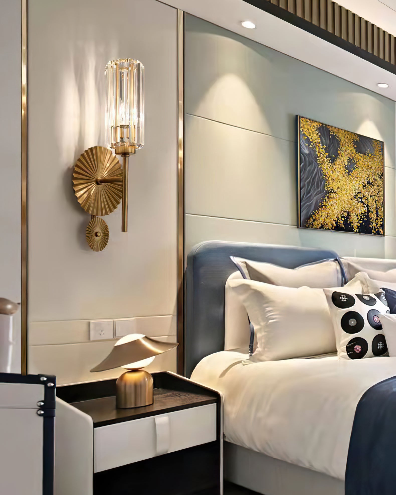 Cecily Wall Lamp - Lumpaz