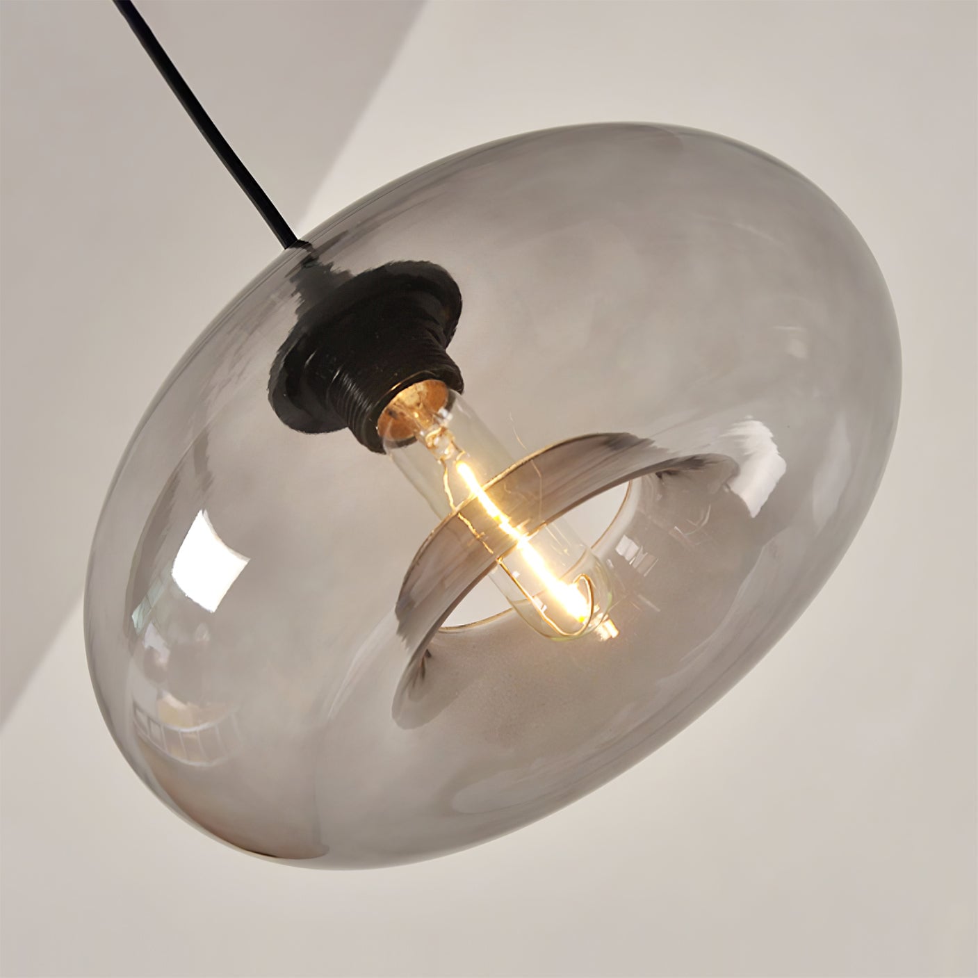 Bella Glass Pendant Lamp - Lumpaz