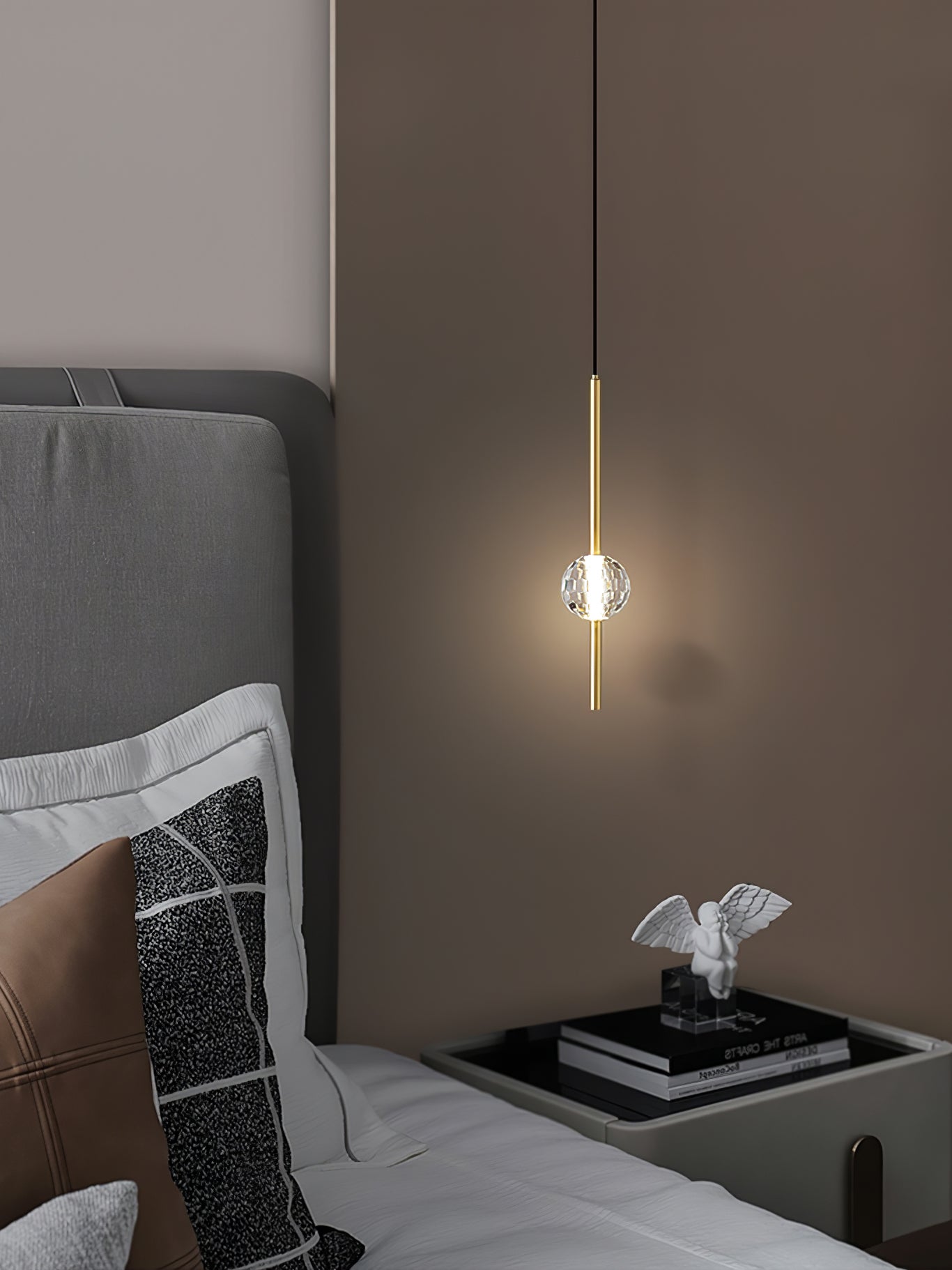 Ari Crystal Pendant Lamp - Lumpaz