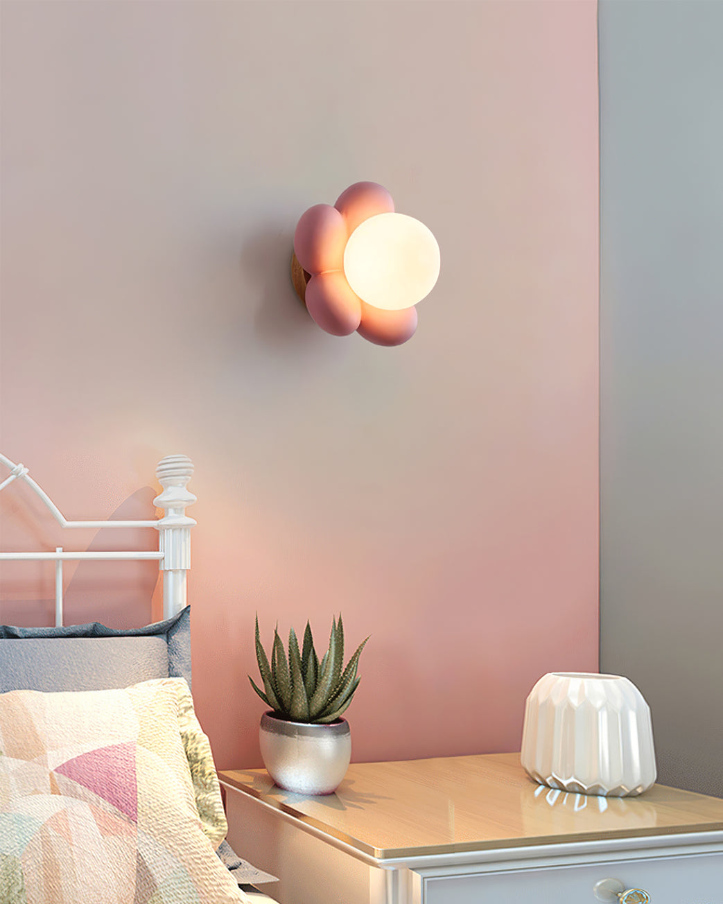 Bloom Flower Wall Lamp - Lumpaz
