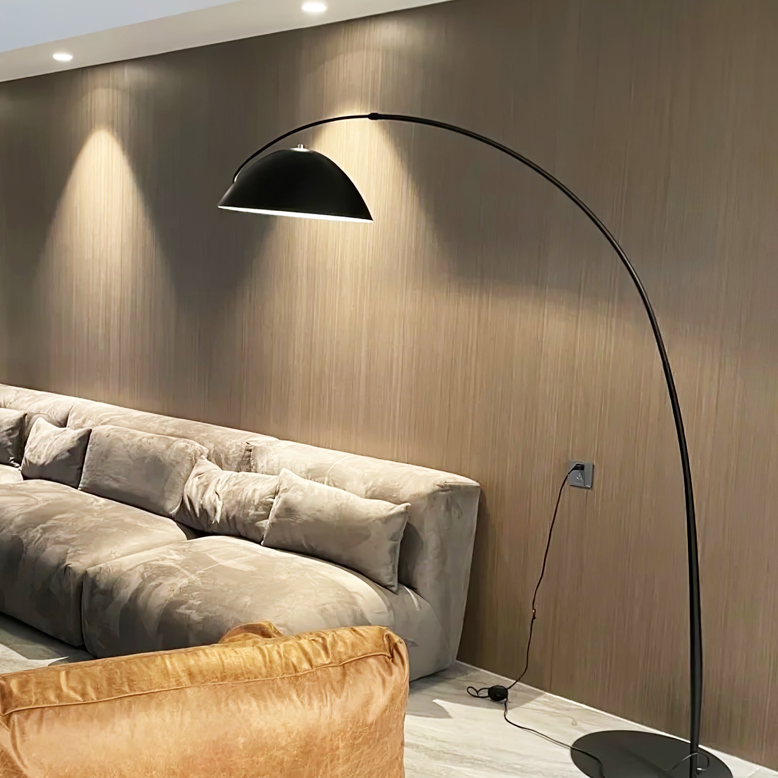 Pluma Floor Lamp - Lumpaz