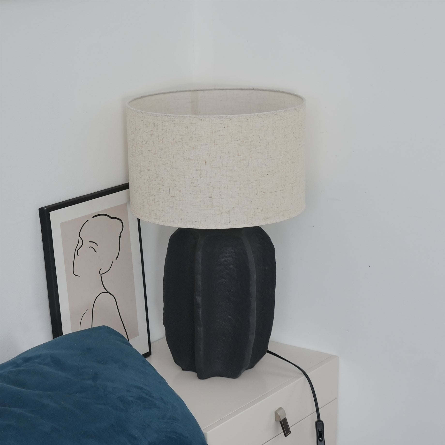 Torso Table Lamp - Lumpaz
