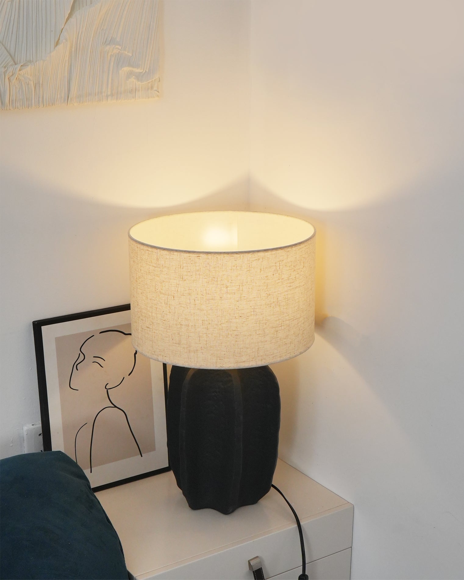 Torso Table Lamp - Lumpaz