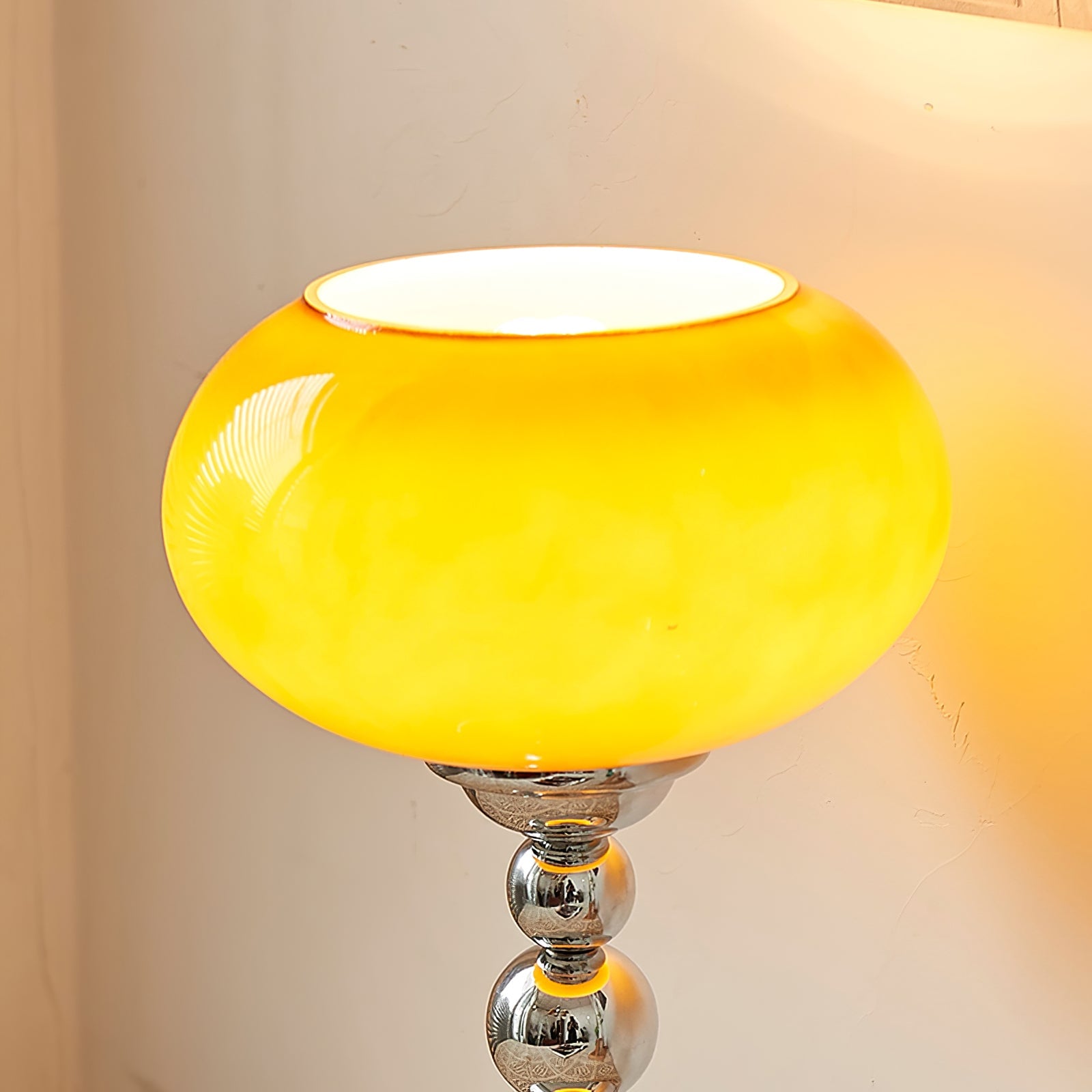 Clarksville Table Lamp - Lumpaz