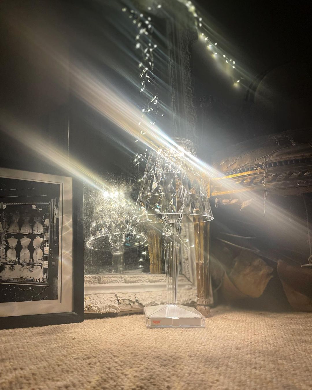 Sparkle Glam Built-in Battery Table Lamp - Lumpaz
