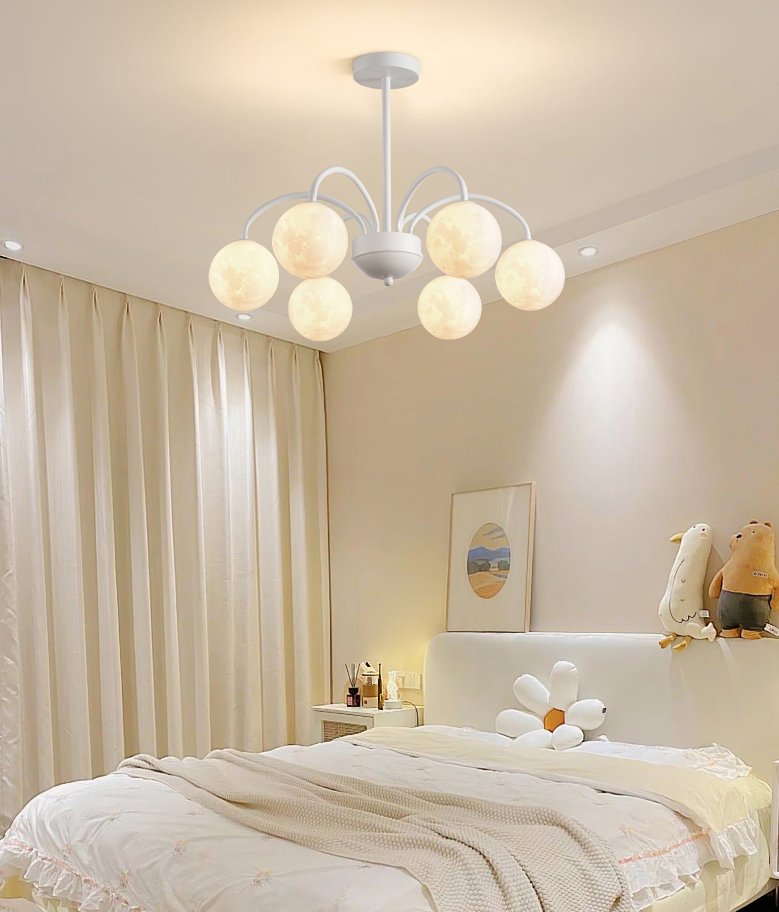 Carisa Moon Chandelier - Lumpaz