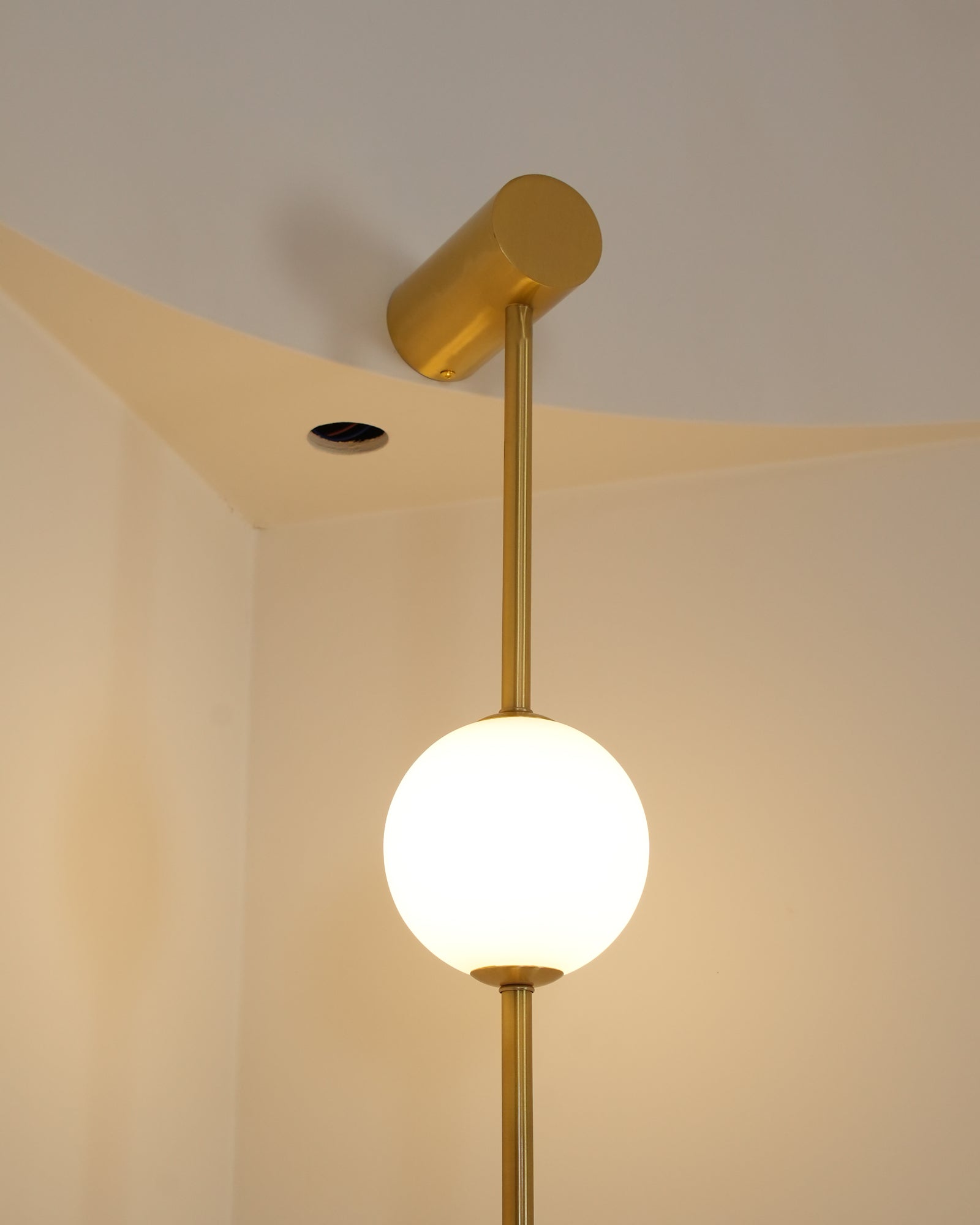 Vertical Balls Wall Lamp - Lumpaz