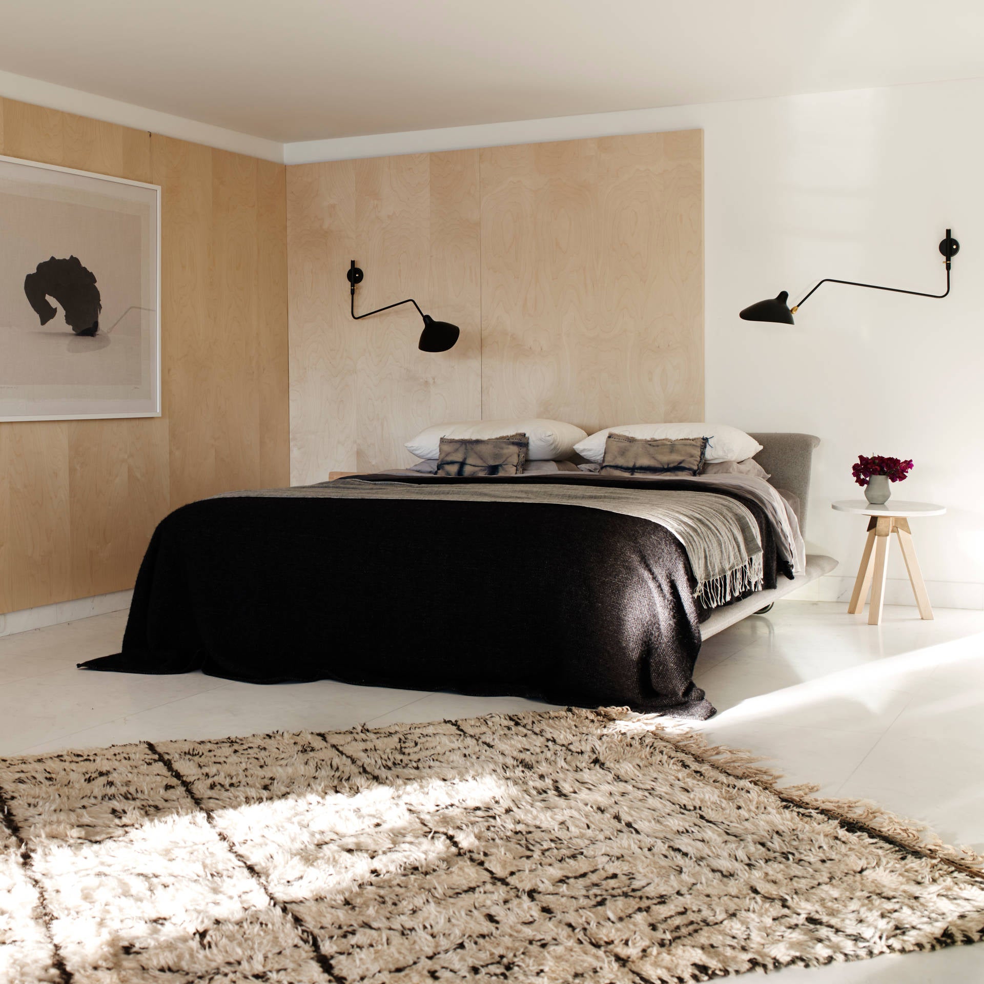 Serge Mouille Wall Lamp - Lumpaz