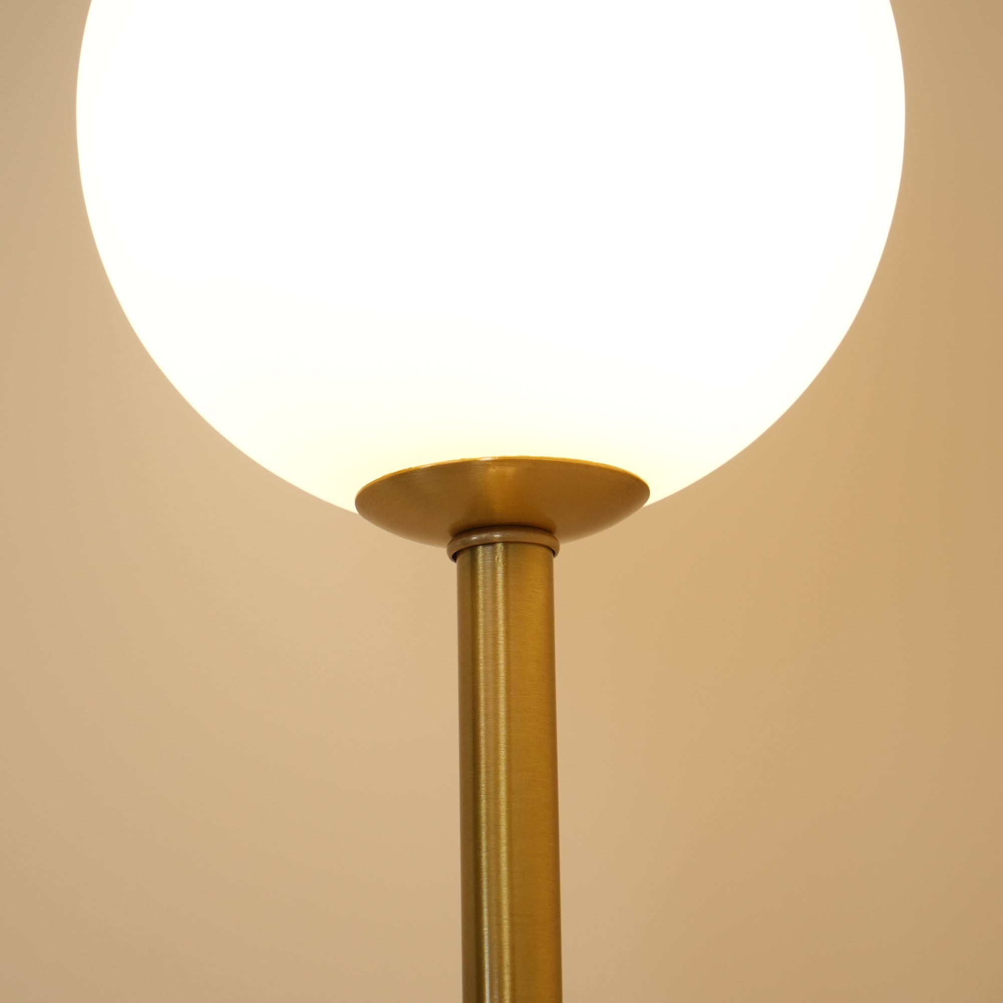 Vertical Balls Wall Lamp - Lumpaz